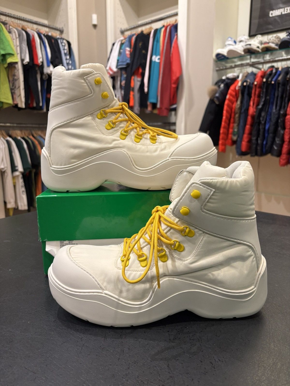 Bottega Veneta Puddle Bomber Lace Up Sneakers Boots Kiwi Yellow Men’s 43/US 10 Bottega Veneta Bottega Veneta Puddle Ankle Boots Kiwi Size  main image 2