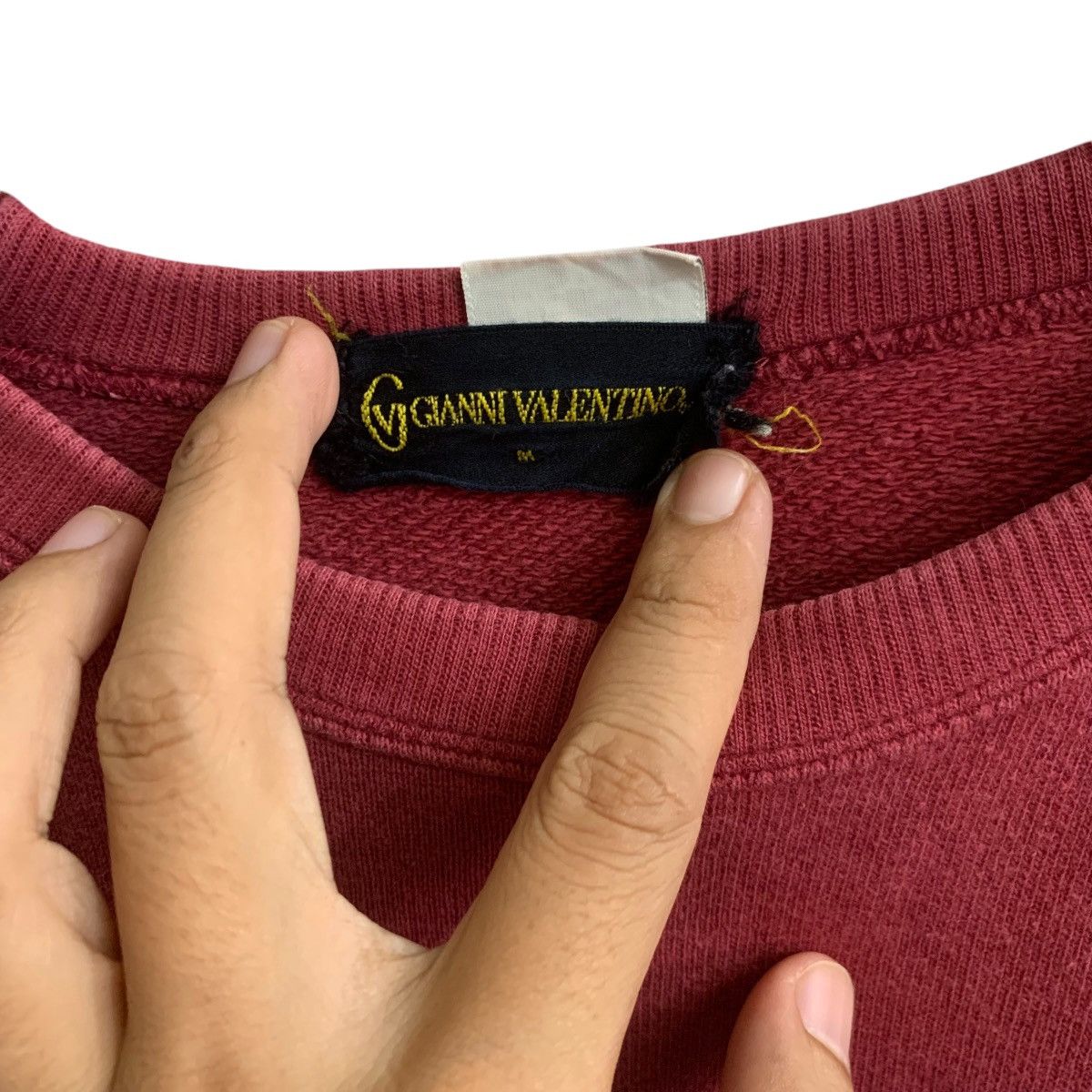 Gianni Valentino × Valentino × Vintage Vintage Gianni Valentino Sweatshirt Spell Out Medium Size US M / EU 48-50 / 2 - 3 Thumbnail