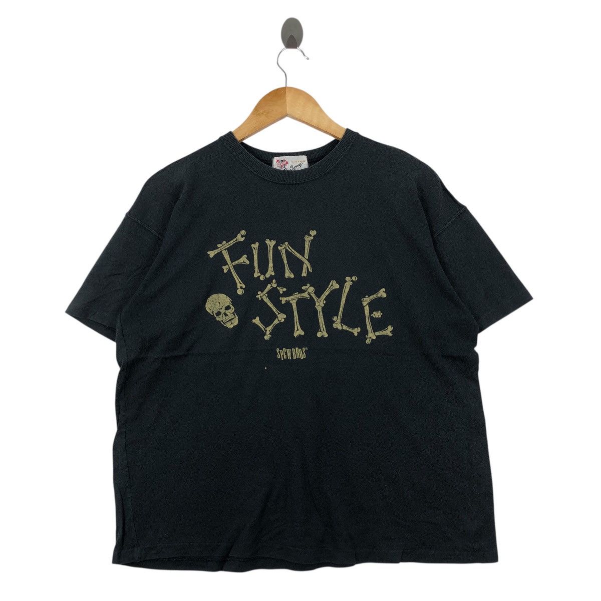 Vintage Vintage 90s The Spew Clutch Bros Skeleton Fun Style T-Shirt Size US M / EU 48-50 / 2 - 1 Thumbnail