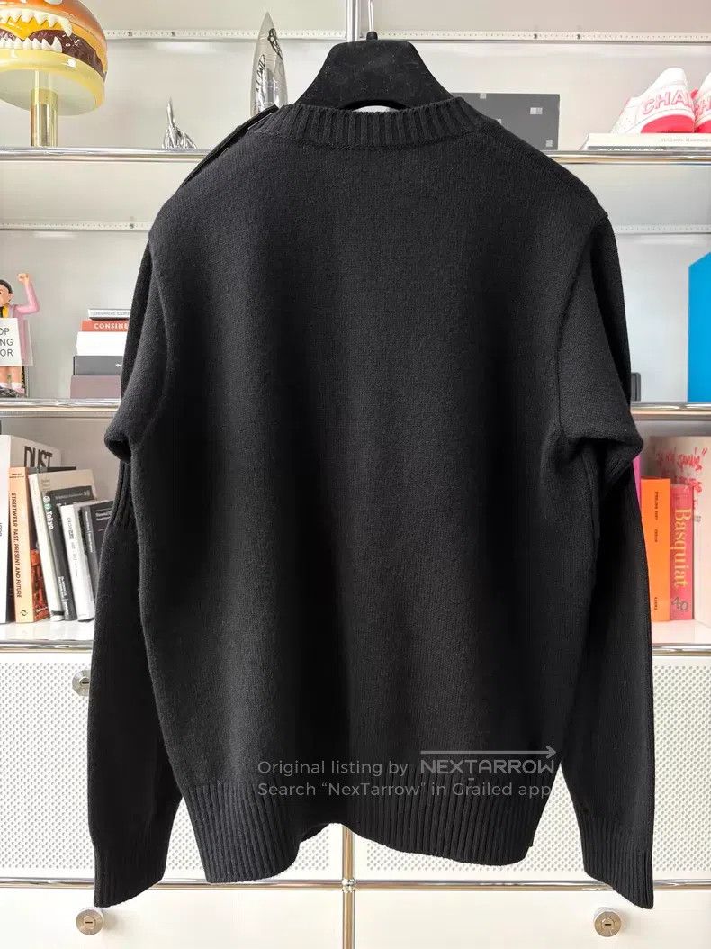 Chanel Chanel 24B Black Round-neck Double C Shoulder Button Knitw Size XXS / US 00 / IT 34 - 3 Thumbnail
