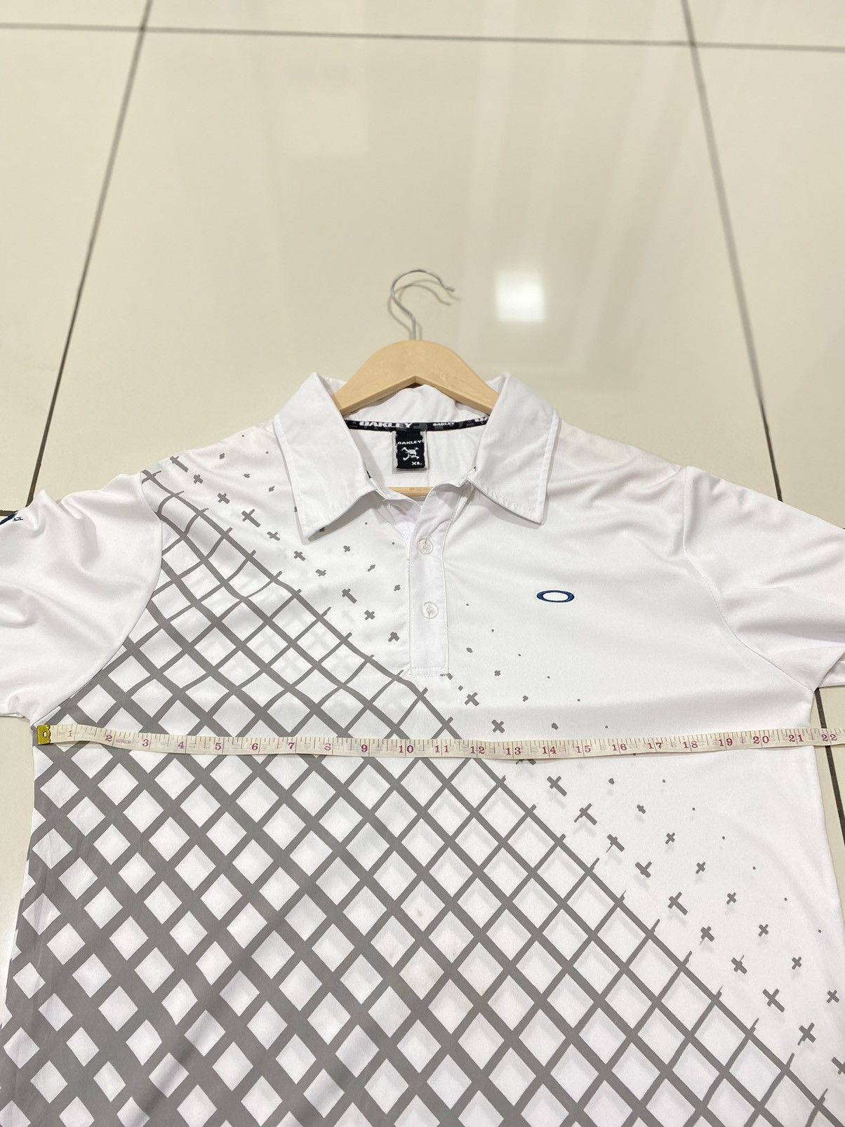 Japanese Brand × Oakley White and grey Oakley long sleeve golf polo shirt Size US XL / EU 56 / 4 - 10 Thumbnail