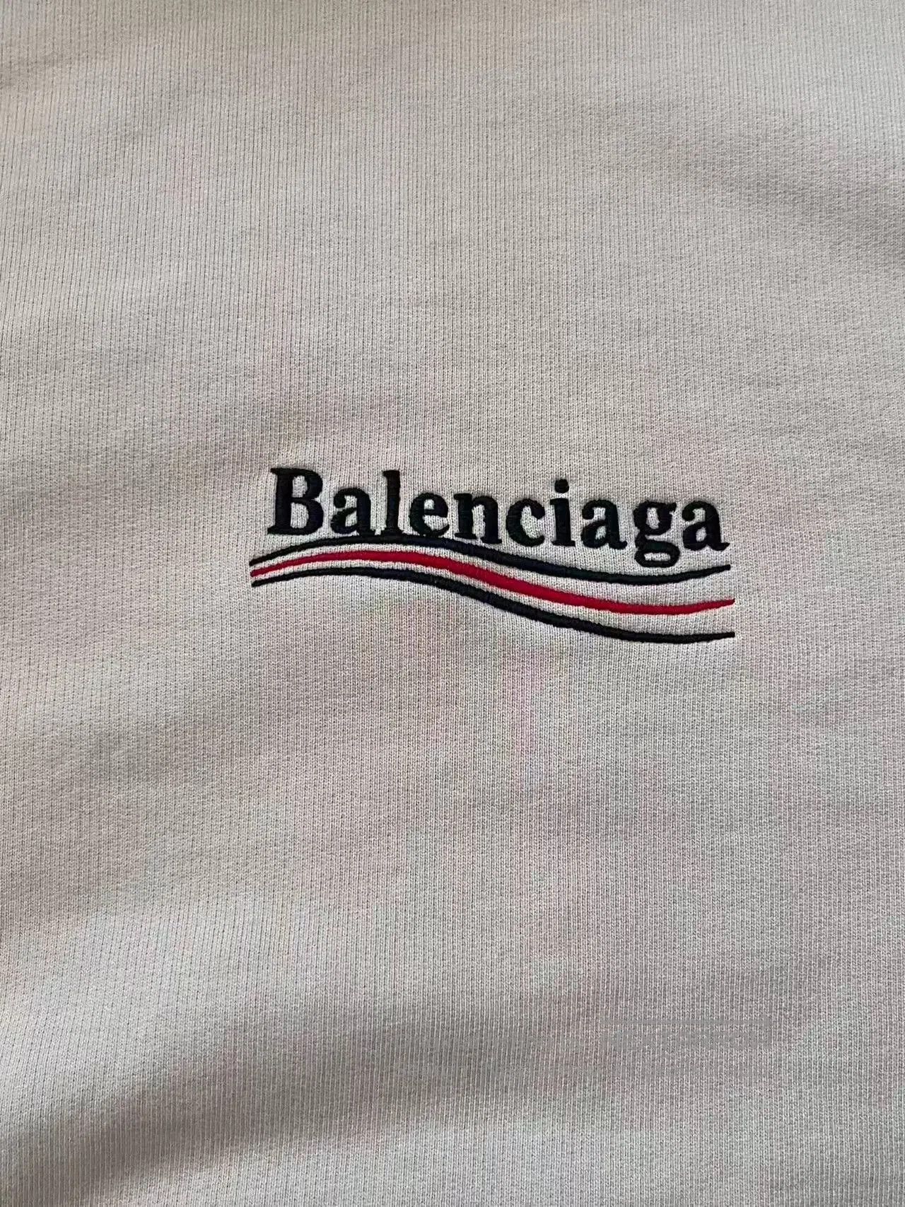 Balenciaga balenciaga logo print hooded sweatshirt men. Size US M / EU 48-50 / 2 - 3 Thumbnail