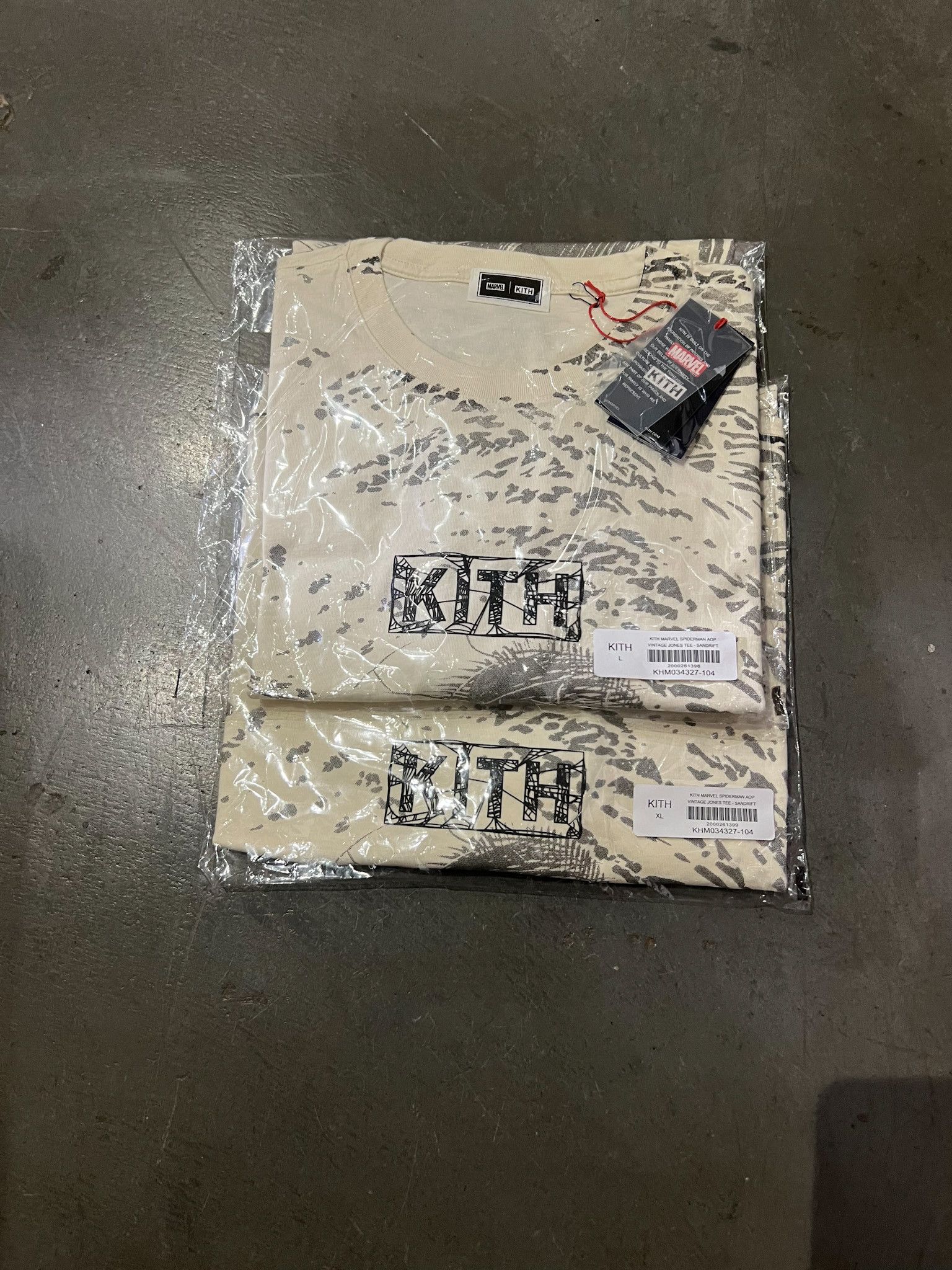 Kith × Marvel Comics Kith x Marvel Spiderman All-Over Tee • XL Size US XL / EU 56 / 4 - 3 Thumbnail