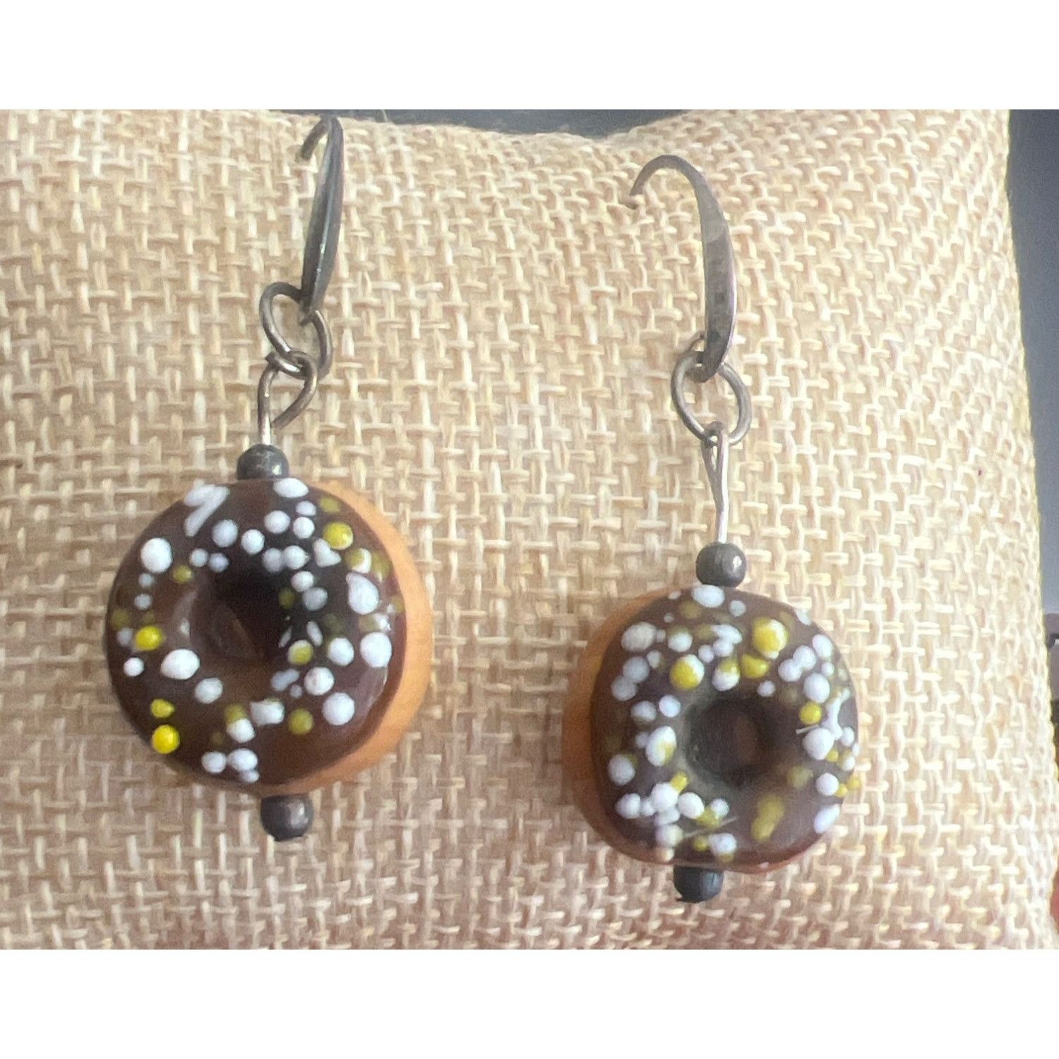 Other Vintage Miniature Glass Donut Earrings Chocolate Icing Sprin Size ONE SIZE - 1 Thumbnail