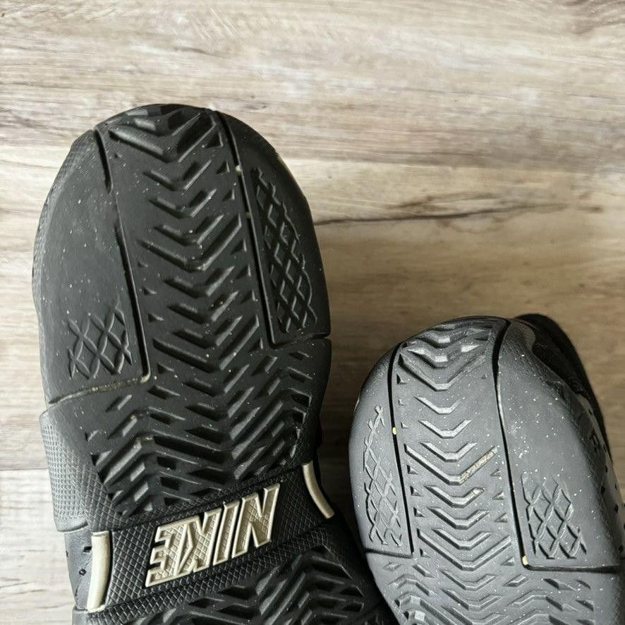 Nike NIKE • LeBron Air 20-5-5 GS "Black" (6M) Size US 6 / EU 39 - 12 Thumbnail