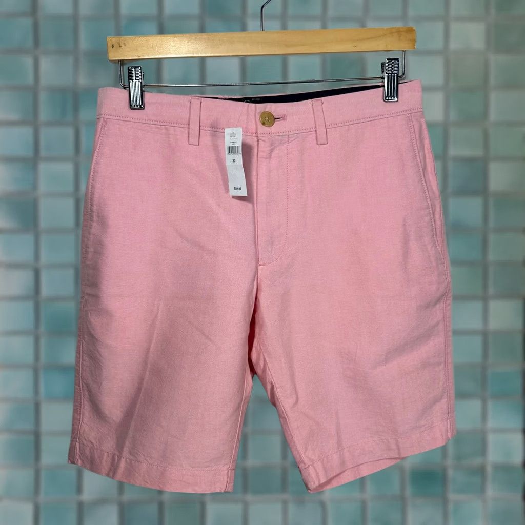 Banana Republic VINTAGE Banana Republic Aiden Slim Fit Pink Cotton Chino Shorts Mens 30 NWT Size US 31 - 1 Thumbnail
