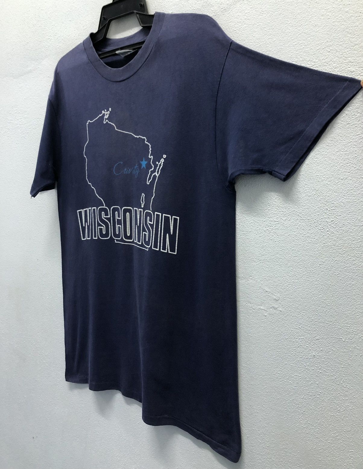 Vintage Vintage Wisconsin Made In Usa T-Shirt Size US L / EU 52-54 / 3 - 6 Thumbnail
