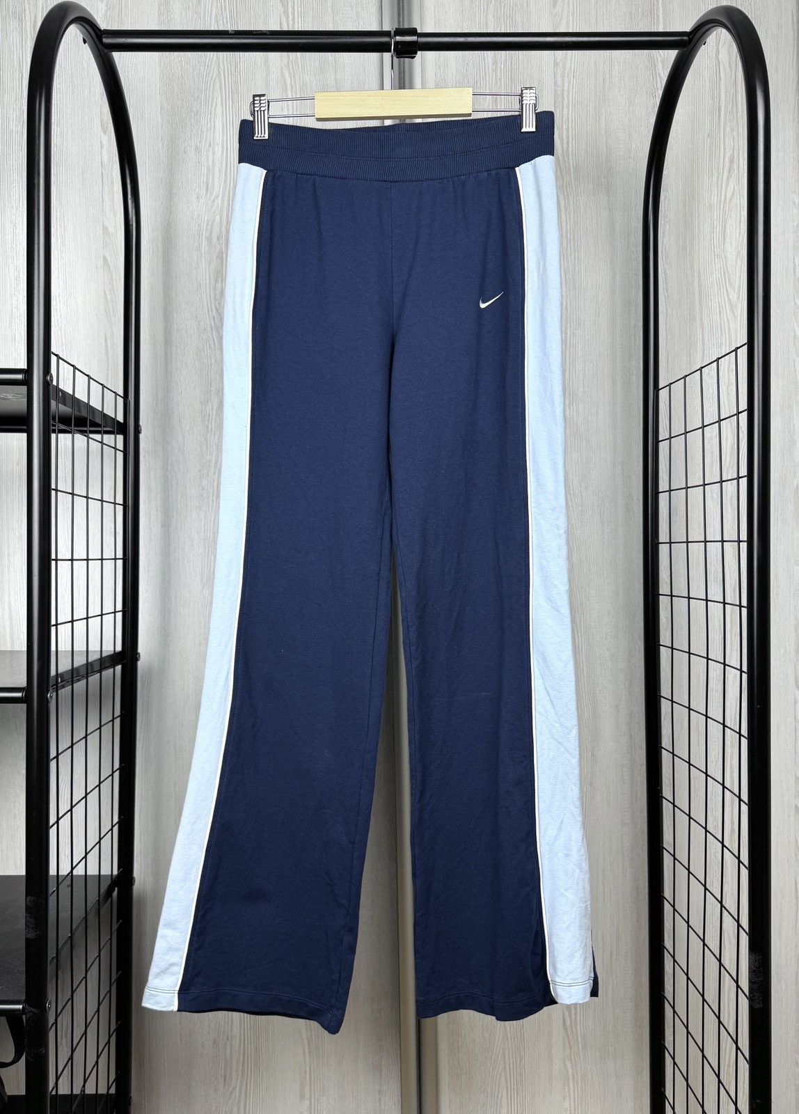 Nike Nike vintage y2k blue women’s wide flared cotton sweatpants Size 30" / US 8 / IT 44 - 1 Thumbnail