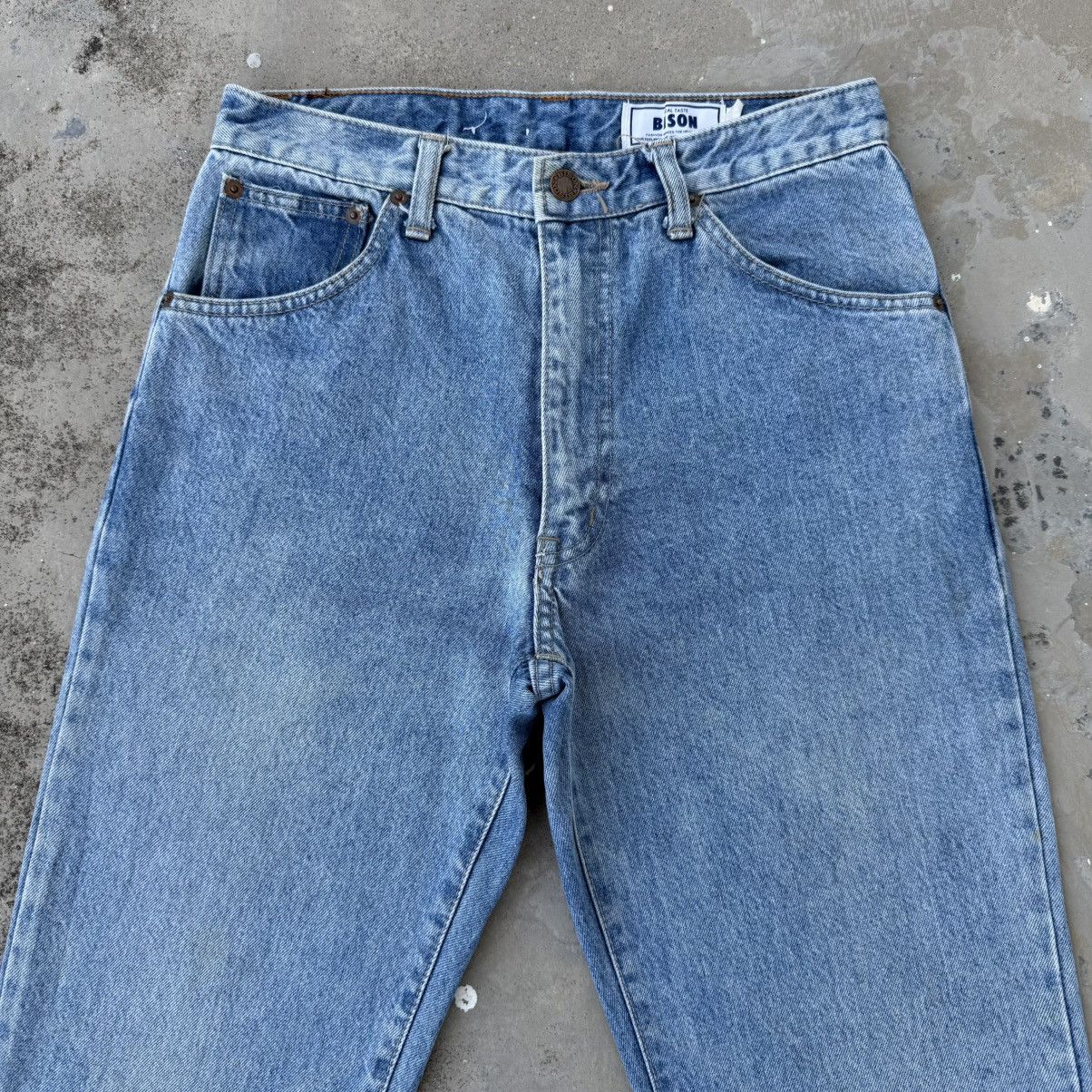 Japanese Brand Vintage Bison Faded Denim Jean Pants W28 Size US 28 / EU 44 - 2 Thumbnail