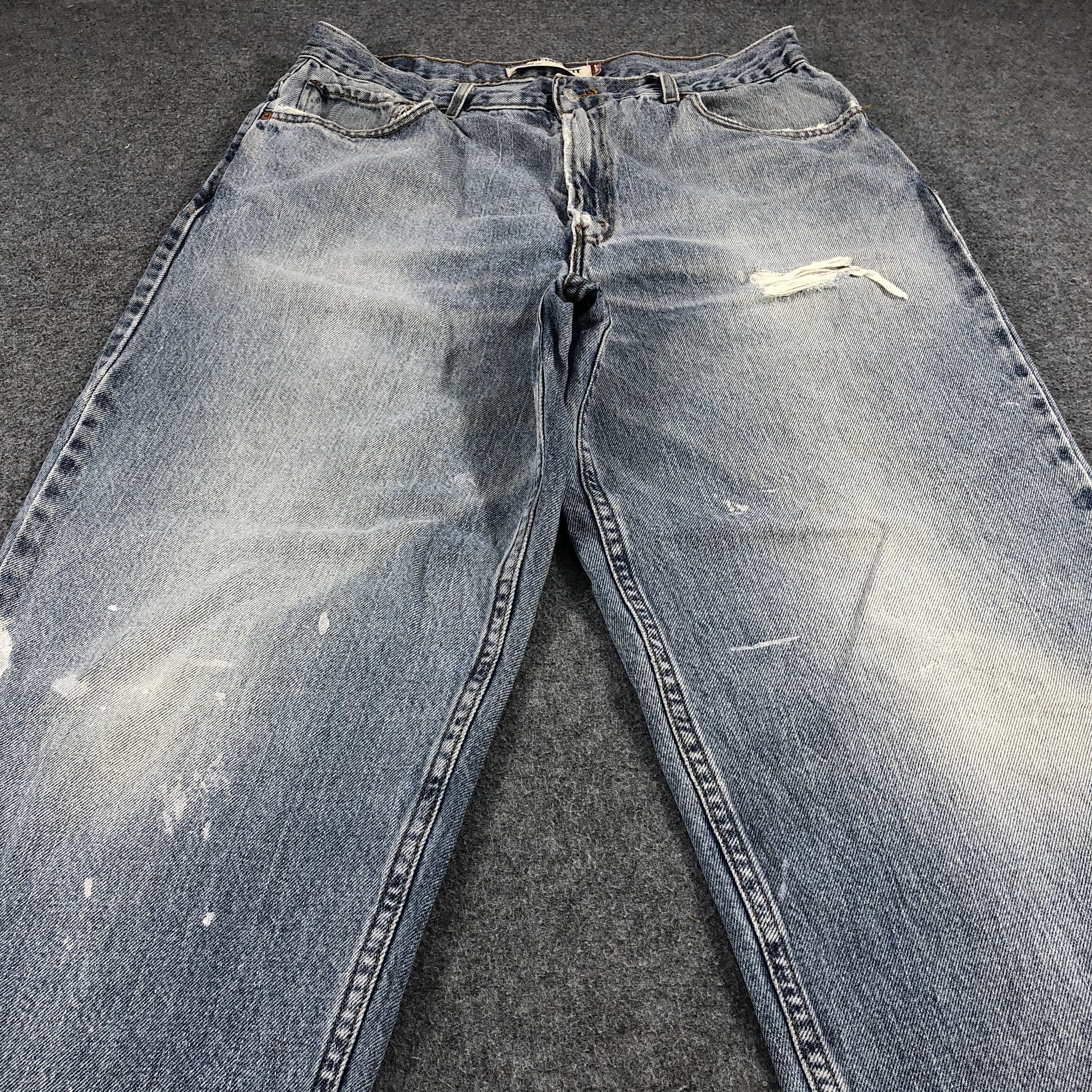 Levi's Light Washed Vintage Levis 560 Jeans Distressed Denim-J1041 Size US 35 - 3 Thumbnail