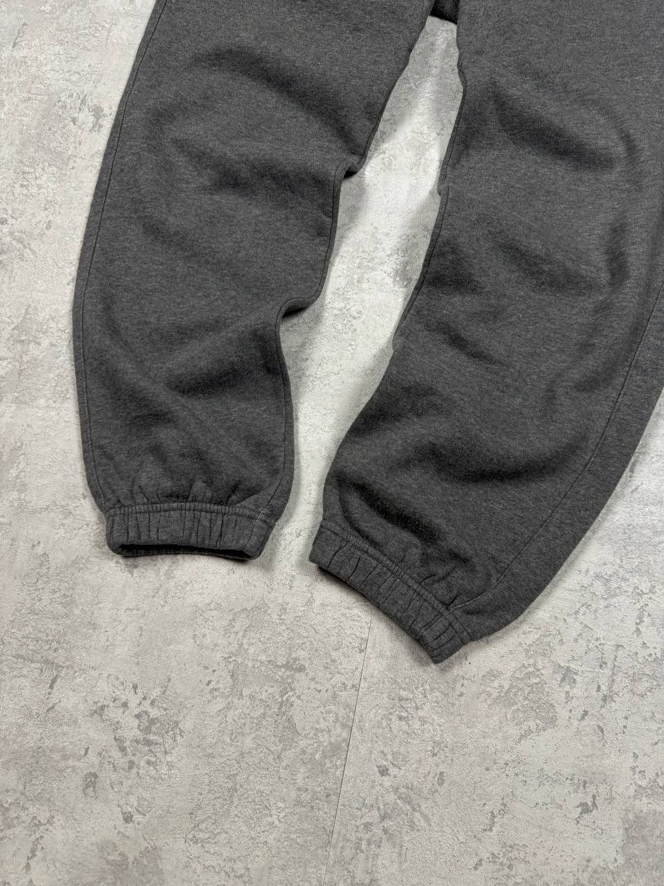 Nike Vintage Nike Gray Sweatpants Joggers Size S Size US 32 / EU 48 - 4 Thumbnail