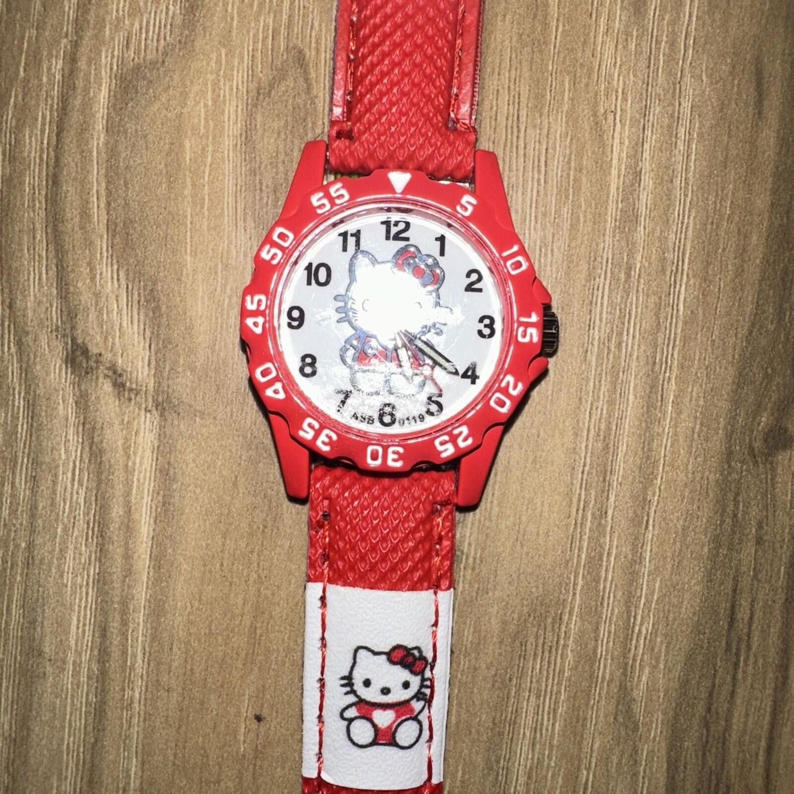 The Unbranded Brand Hello Kitty Red Watch BRAND NEW in Gift Box Size ONE SIZE - 2 Thumbnail