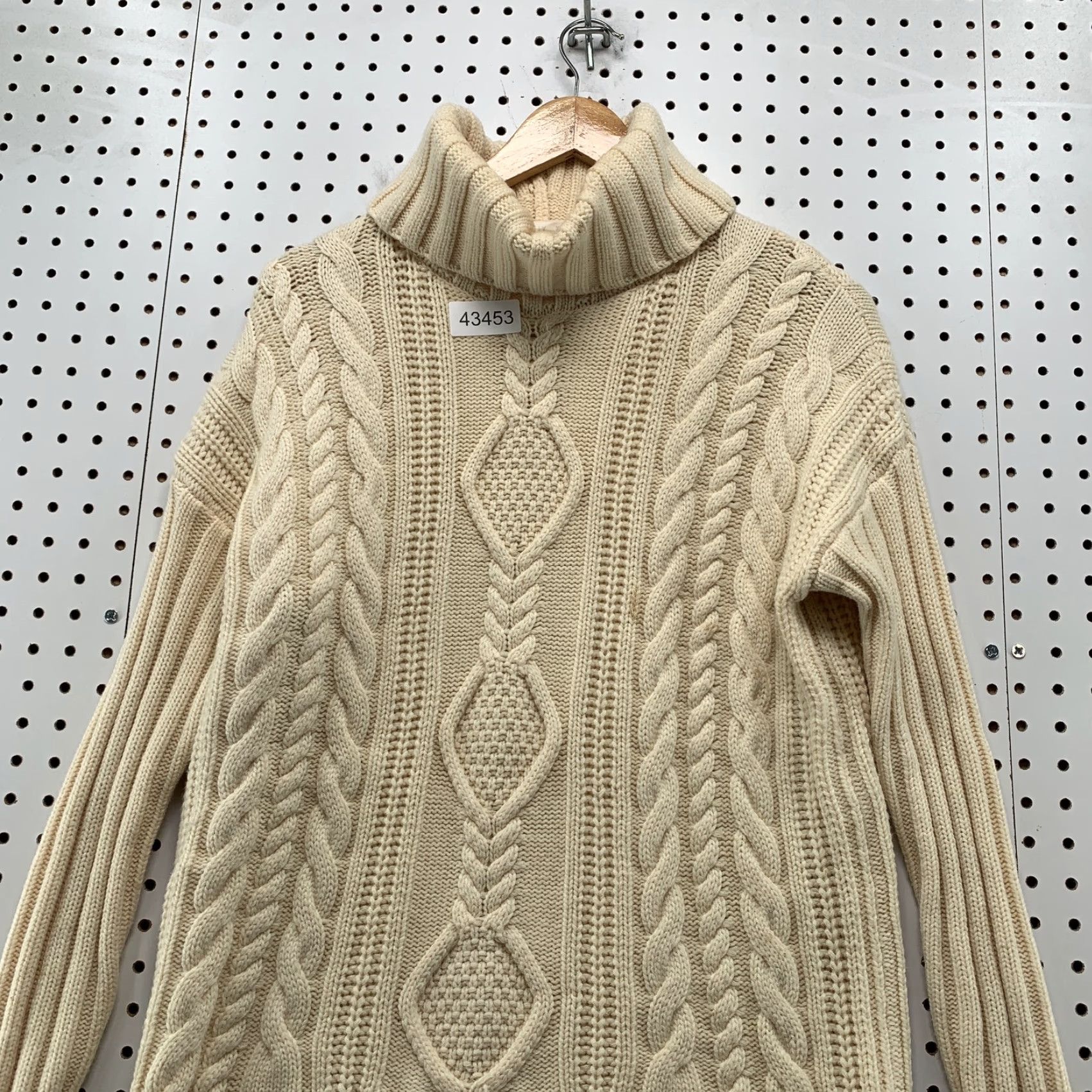 Athleta Athleta Sweater Adult XS Beige Merino Wool Cable Knit Turtleneck Womens Size XS / US 0-2 / IT 36-38 - 2 Thumbnail
