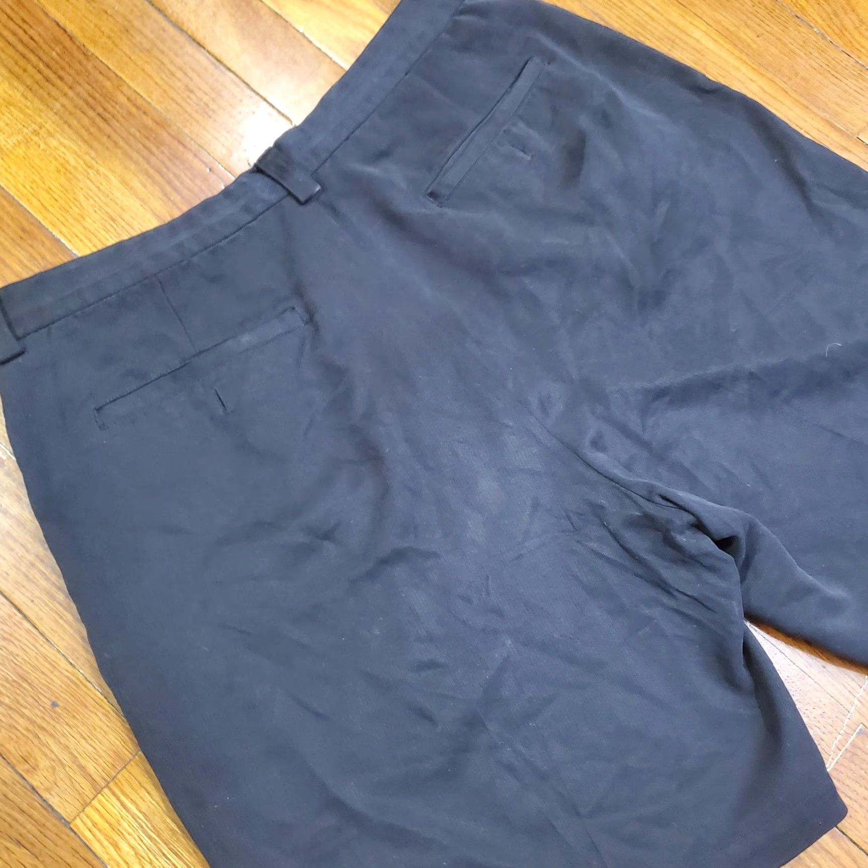 Tommy Bahama Tommy Bahama Shorts Men 34 Black Silk Pleated Chino 10 Inseam Classic Fit Casual Size US 34 / EU 50 - 2 Thumbnail