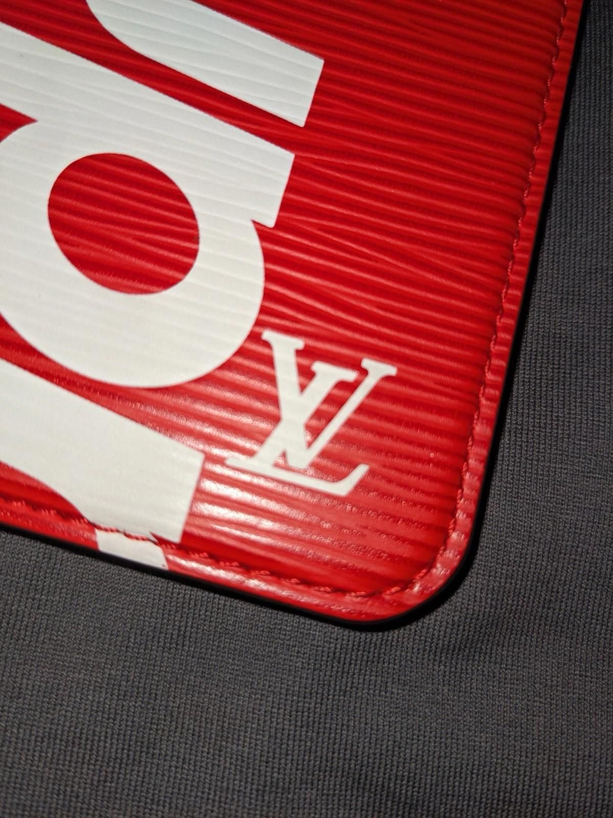 Louis Vuitton Supreme Louis Vuitton Epi Leather iPhone 7 Folio Case M67757 Size ONE SIZE - 4 Thumbnail