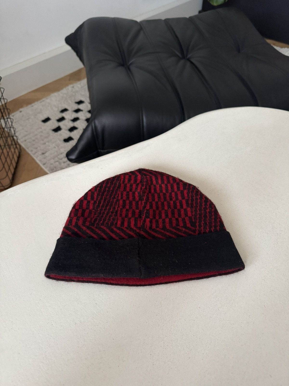 Versace Versace Collection Logo Black Red Beanie Hat Designer Rare Size ONE SIZE - 3 Thumbnail