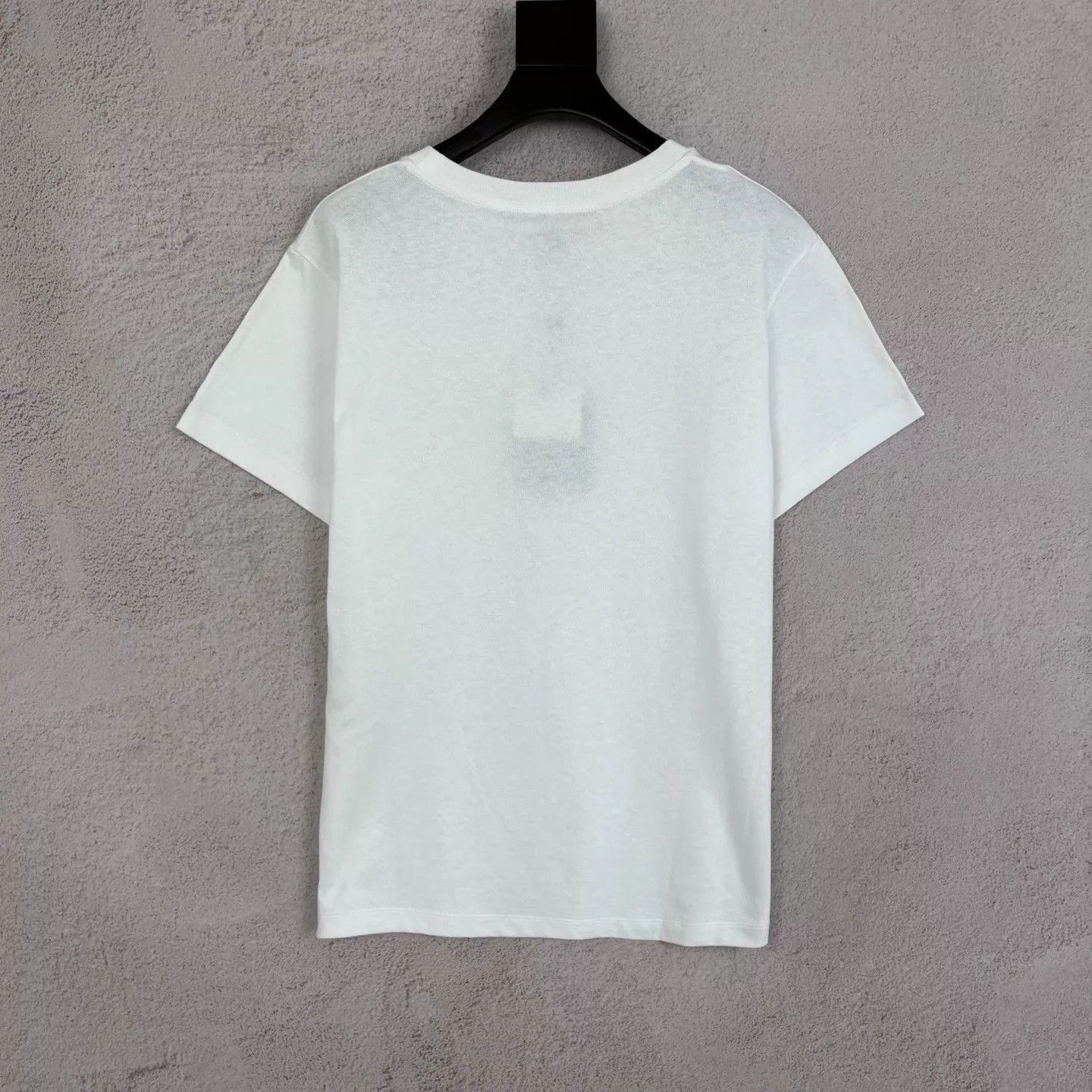 Louis Vuitton White Short Sleeve T-Shirt with Multi-Colored Patch Size US L / EU 52-54 / 3 - 2 Thumbnail