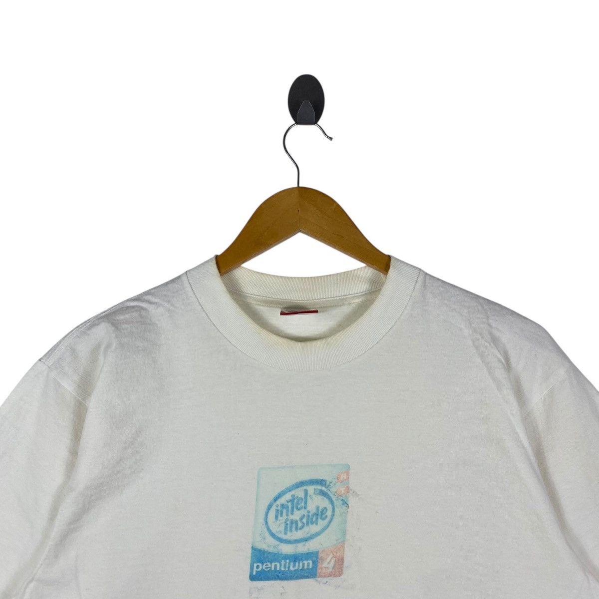 Vintage Vintage INTEL INSIDE Pentium 4 T-Shirt Vintage Clothing Size US L / EU 52-54 / 3 - 2 Thumbnail