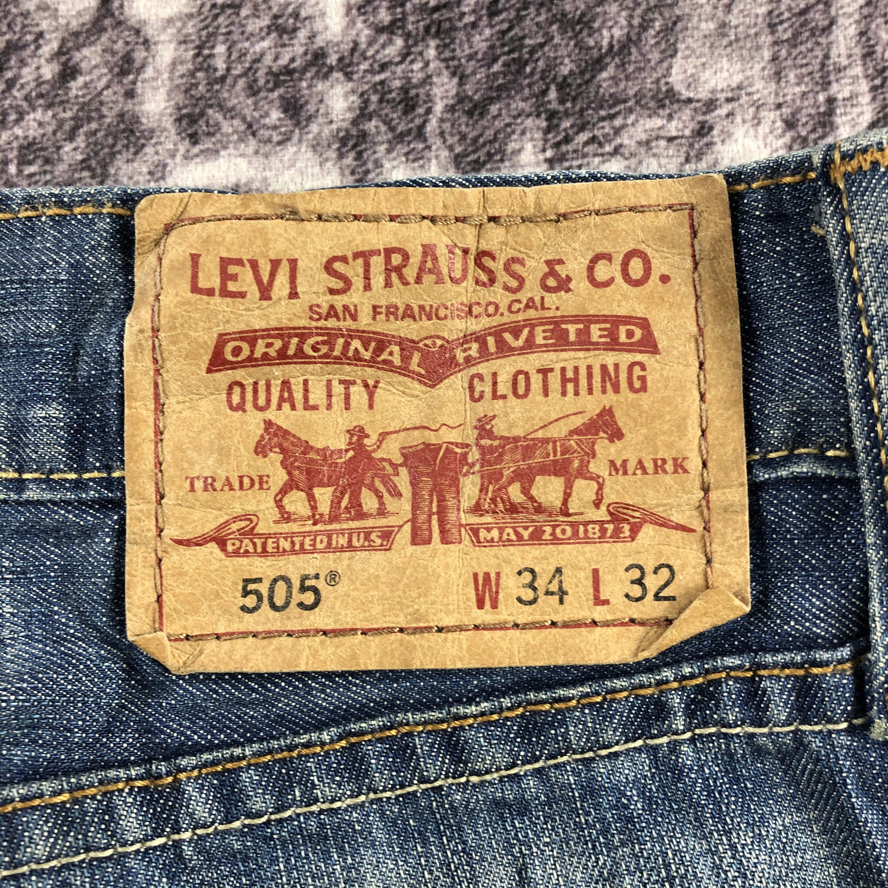 Levi's × Vintage Vintage Blue Wash Levis 505 Jeans-JM3153 Size US 37 - 7 Thumbnail