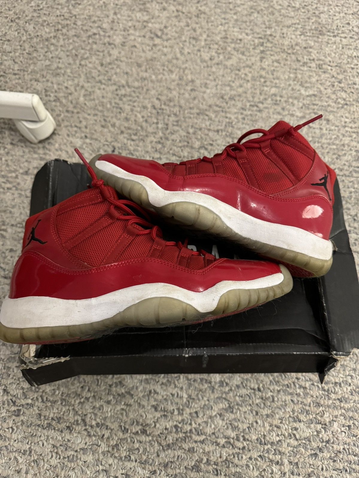 Jordan Brand Jordan 11 Retro Win Like 96 GS Size US 6 / EU 39 - 1 Thumbnail