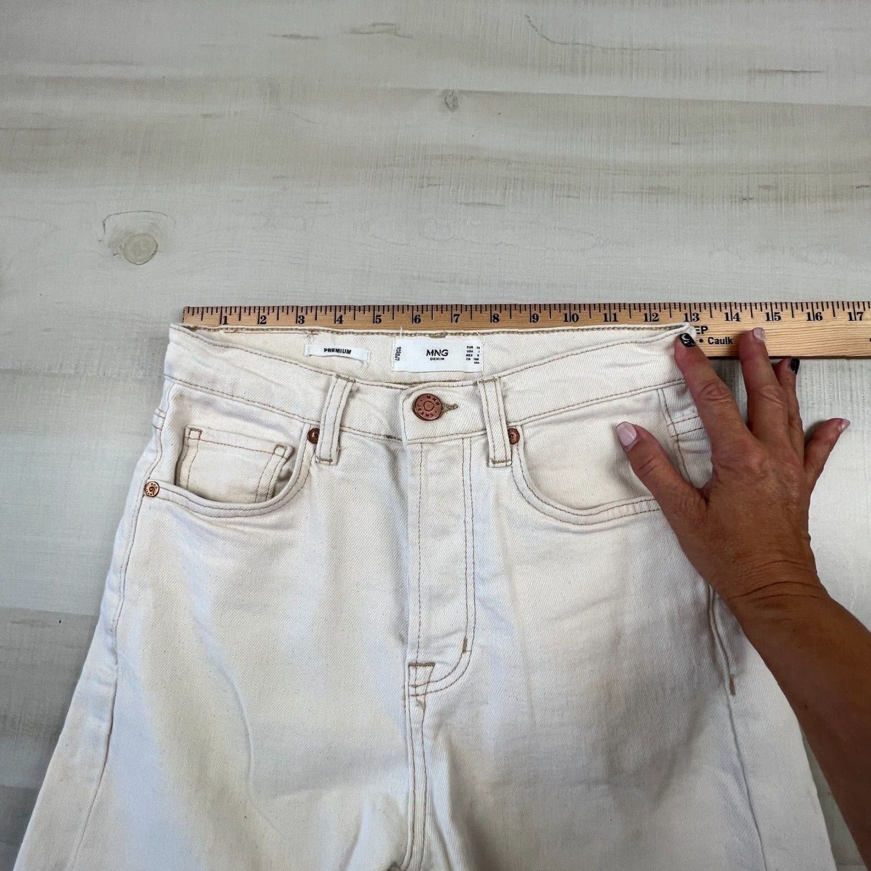 Vintage MNG Junior High Waist Straight Leg Jeans Cream Womens Size 1 Size 25" / US 0 / IT 36 - 7 Thumbnail