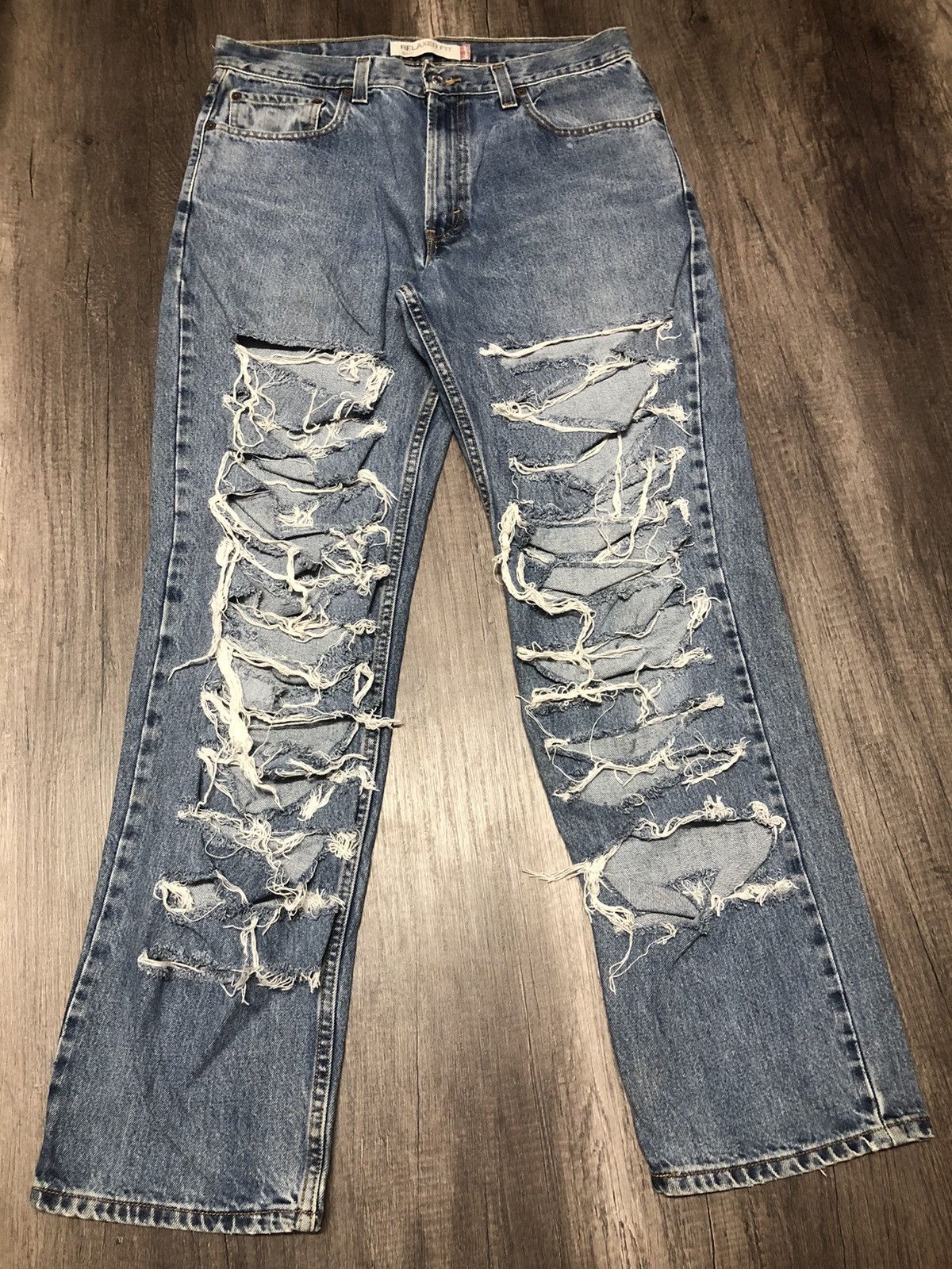 Levi's Vintage Clothing Levi's 550 Relaxed Fit Distressed Denim Size US 34 / EU 50 - 2 Thumbnail