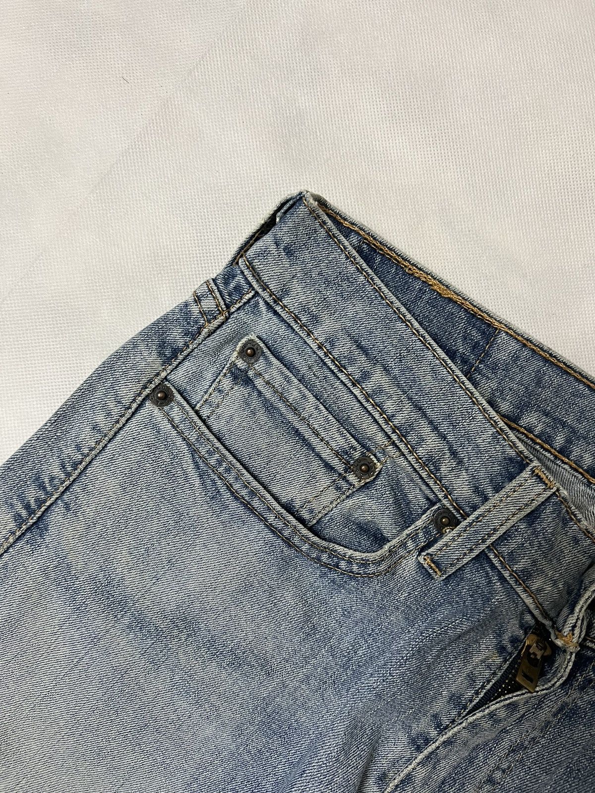 Levi's Vintage Levis 505 Blue Wash Distressed Denim Size US 30 / EU 46 - 14 Thumbnail