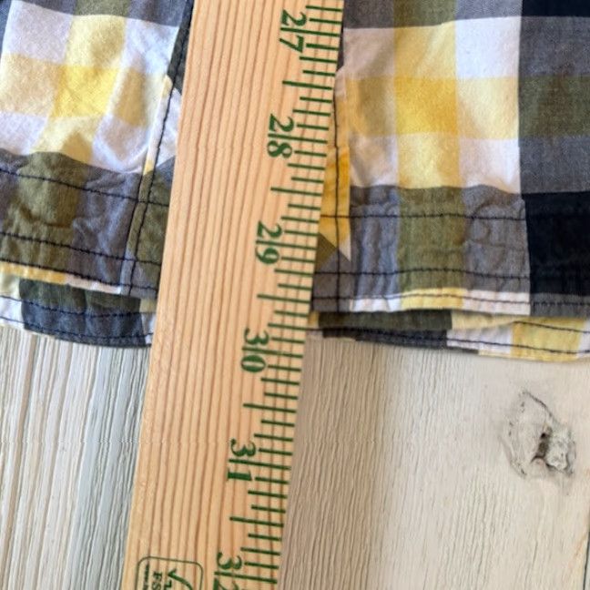 Under Armour VINTAGE Under Armour Button Up Shirt Mens XL Yellow Black Plaid Short Sleeve Pockets Size US XL / EU 56 / 4 - 5 Thumbnail