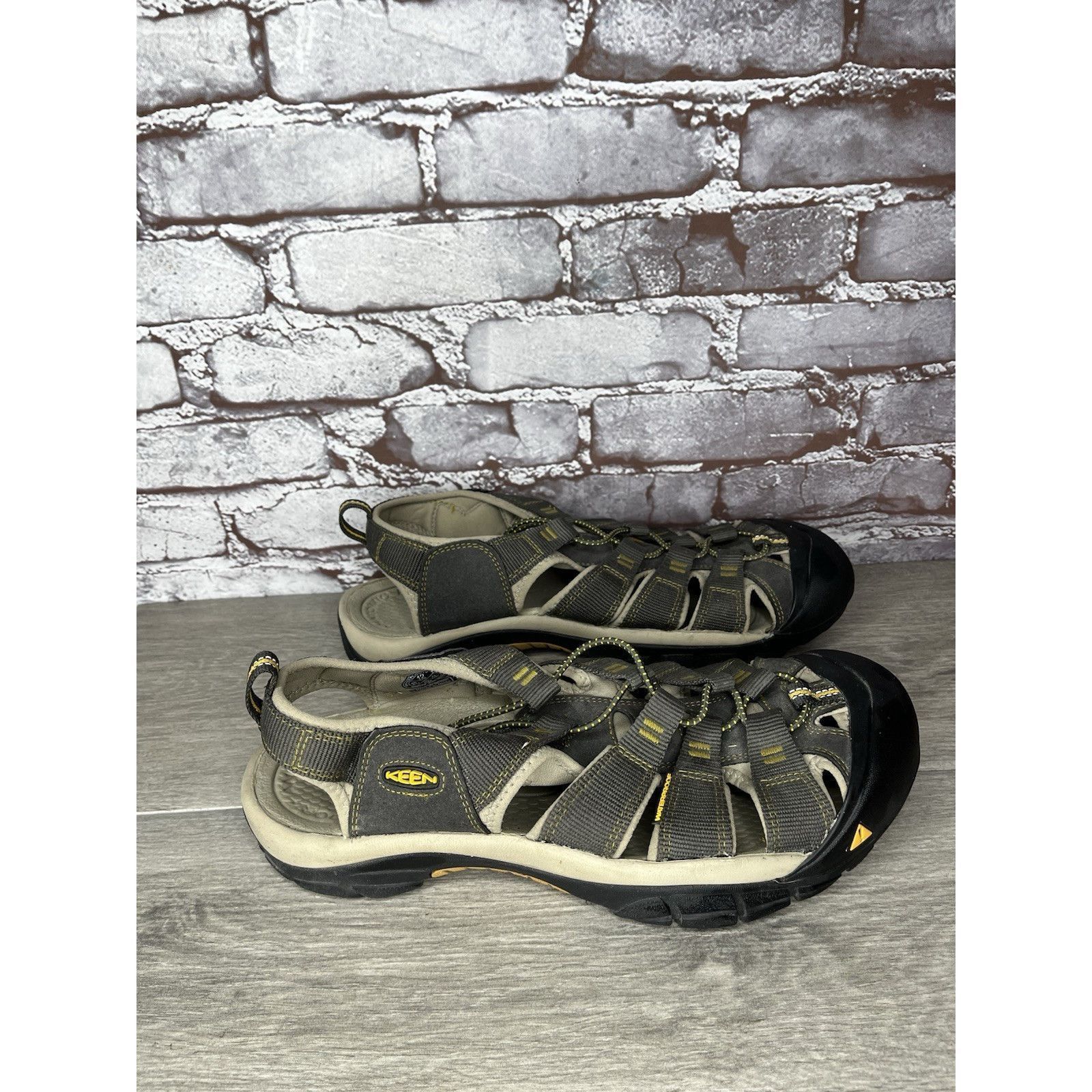 KEEN KEEN Newport H2 Gray Textile Hiking Waterproof Sandals Men S Size US 12 / EU 45 - 20 Thumbnail