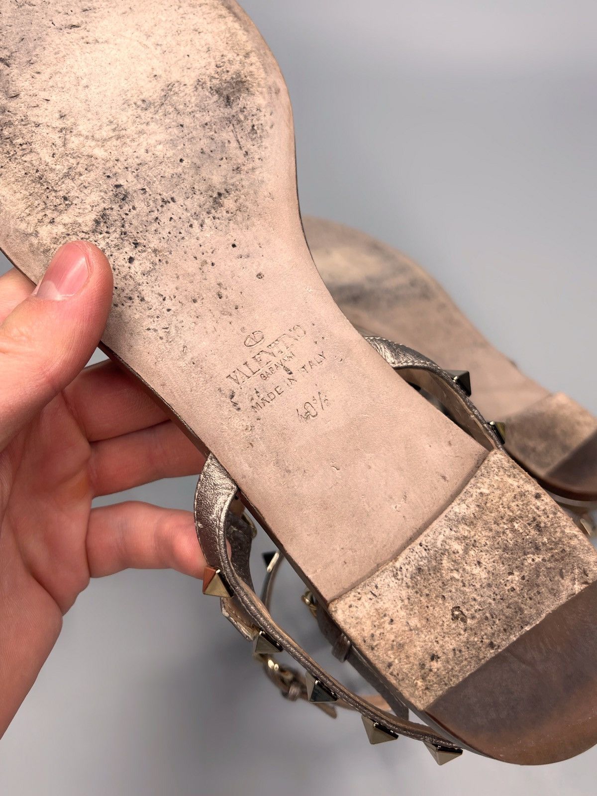 Valentino Valentino Garavani Rockstud Rubber Sandal Made in Italy Size US 10.5 / IT 40.5 - 11 Thumbnail