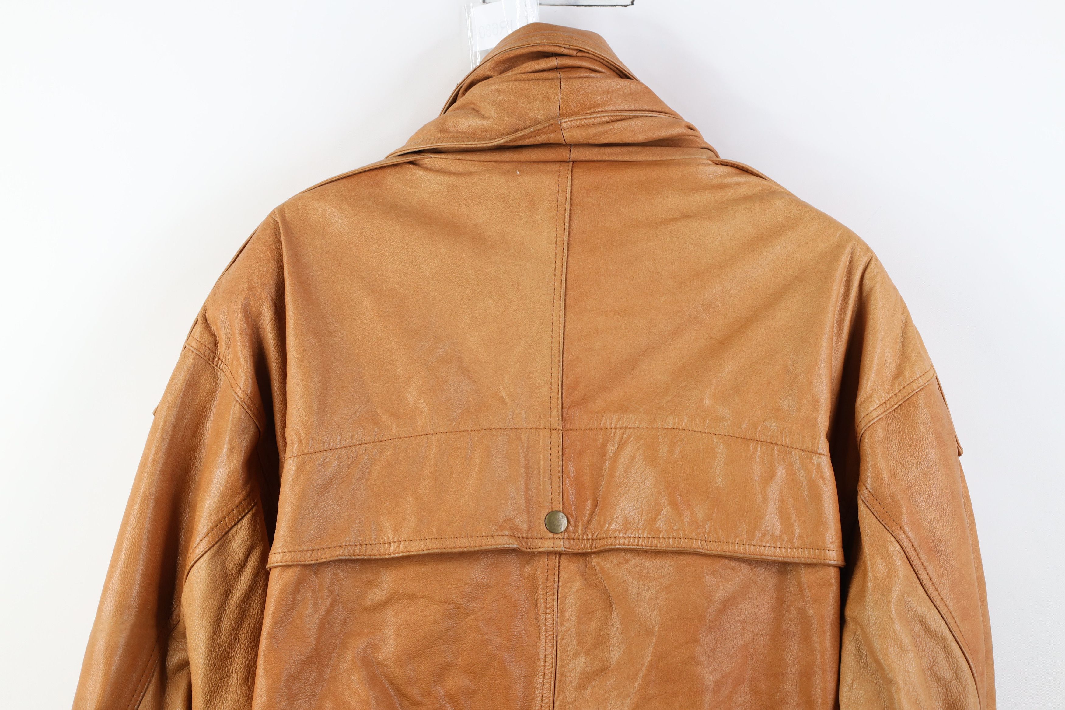 Vintage Vintage 90s Streetwear Collared Button Leather Bomber Jacket Size US S / EU 44-46 / 1 - 14 Thumbnail