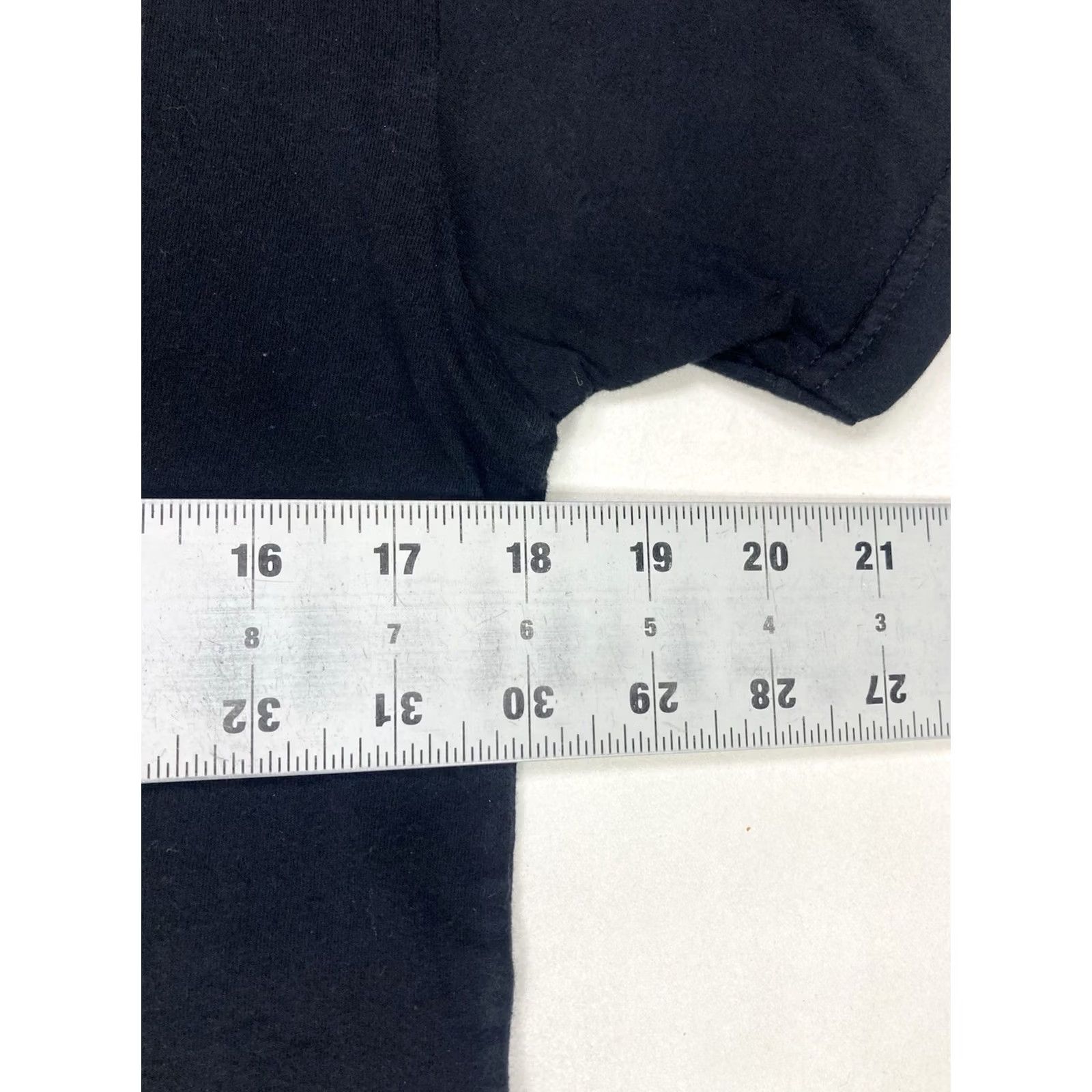 Vintage VINTAGE Selena Gomez Revival Tour 2016 Graphic T-shirt Women Small Black Music Shirt Adult Womens Small White Crew Neck Short Sleeve Pullover Cotton Size S / US 4 / IT 40 - 6 Thumbnail
