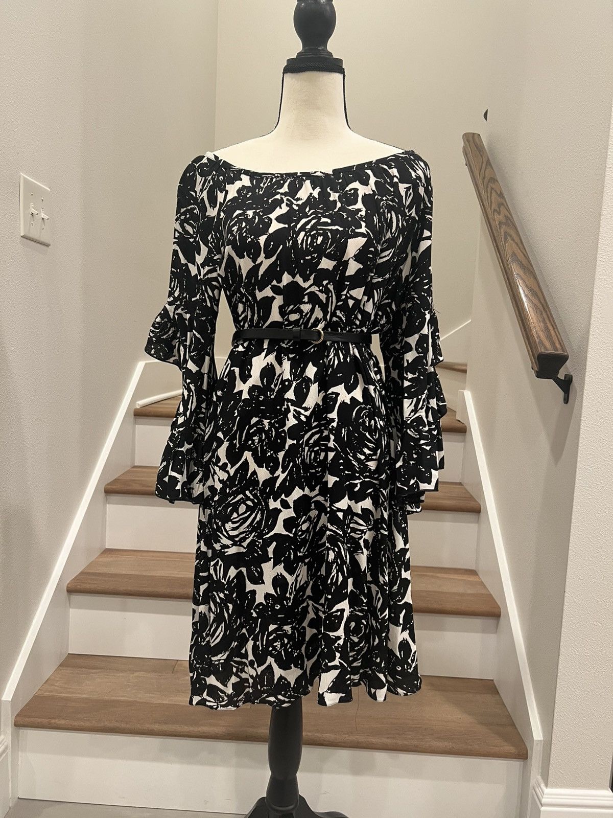 Other Black and white floral dress size M Size M / US 6-8 / IT 42-44 - 1 Thumbnail