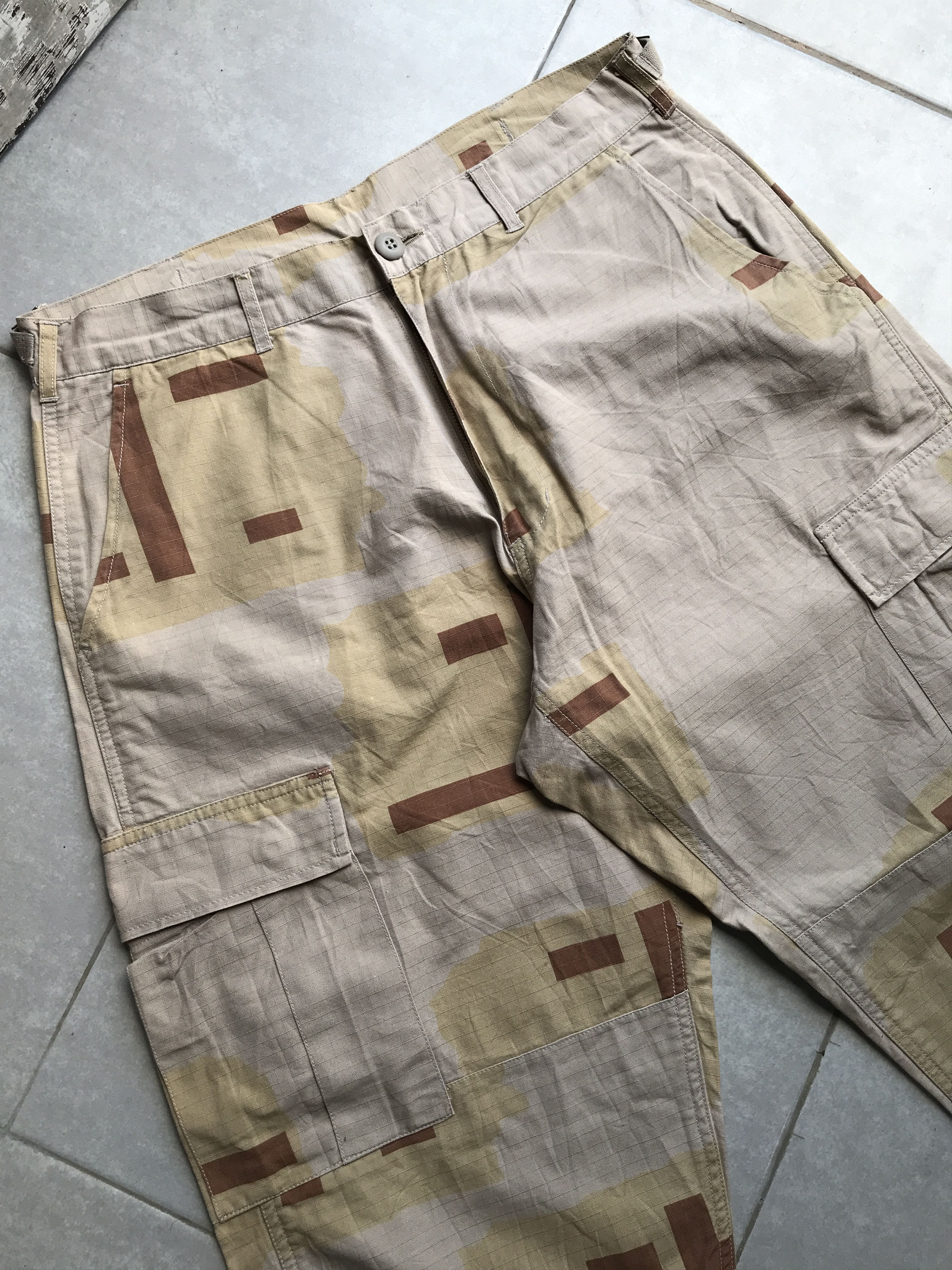 Vintage Vintage military dessert camo cargo Size US 34 / EU 50 - 2 Thumbnail