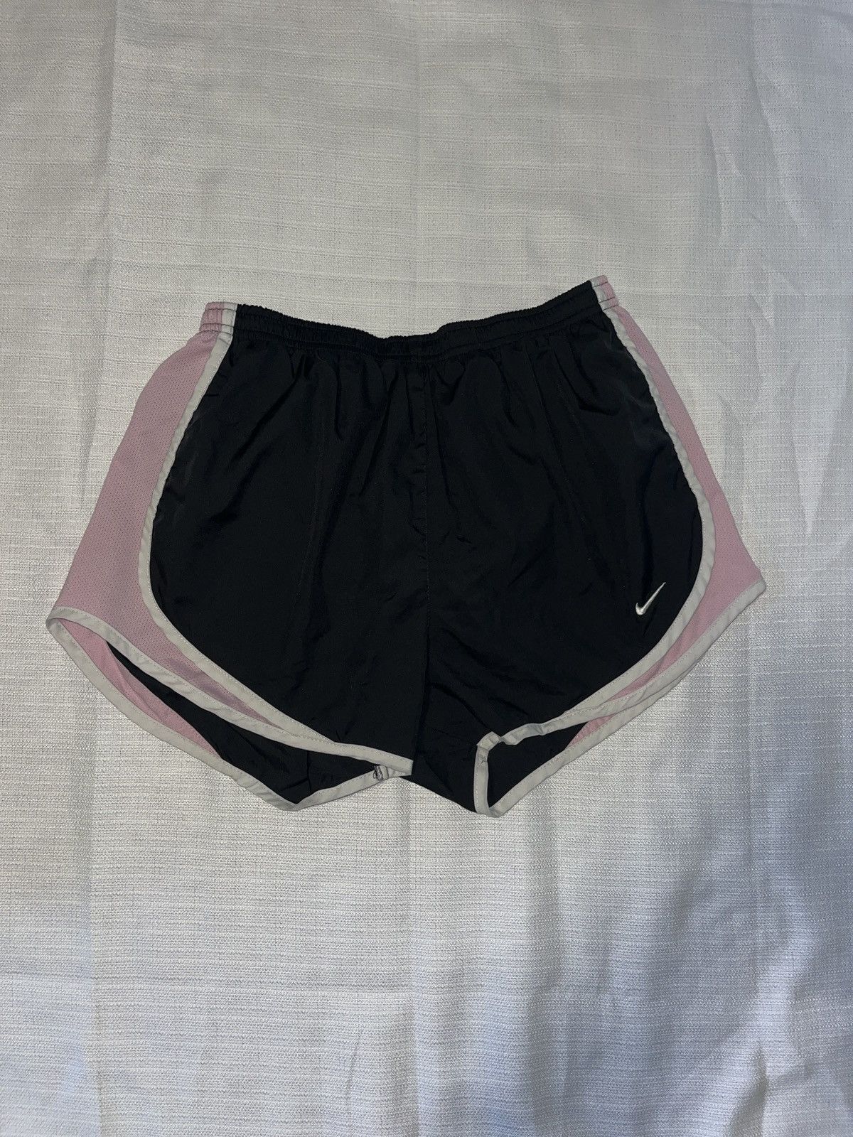 Nike Women's Black Dri-Fit Running Shorts Size 28" / US 6 / IT 42 - 1 Thumbnail