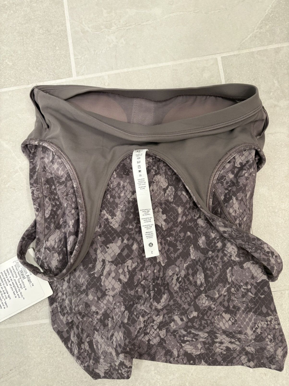 Lululemon Lululemon Align Tank Waist Length Camo Lunar Rock Sz 2 Size XS / US 0-2 / IT 36-38 - 12 Thumbnail