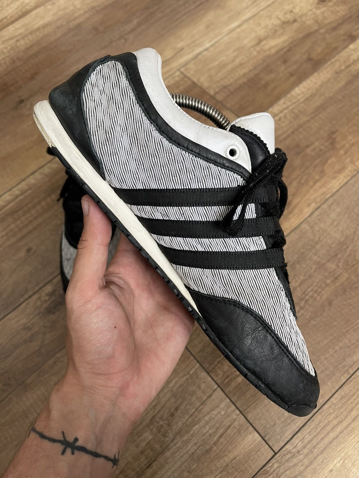 Y-3 Adidas Y-3 Yohji Yamamoto Sneakers Shoes Low Top Size US 9 / EU 42 - 10 Thumbnail