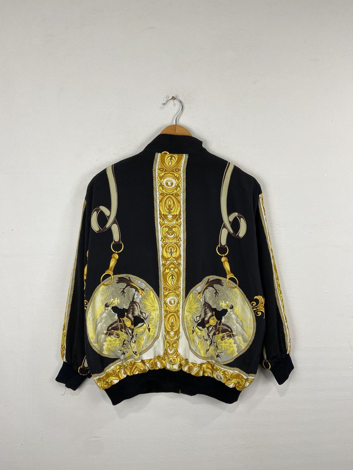 Vintage Vintage Baroque Chain Print Bomber Jacket – Black & Gold Size US L / EU 52-54 / 3 - 7 Thumbnail
