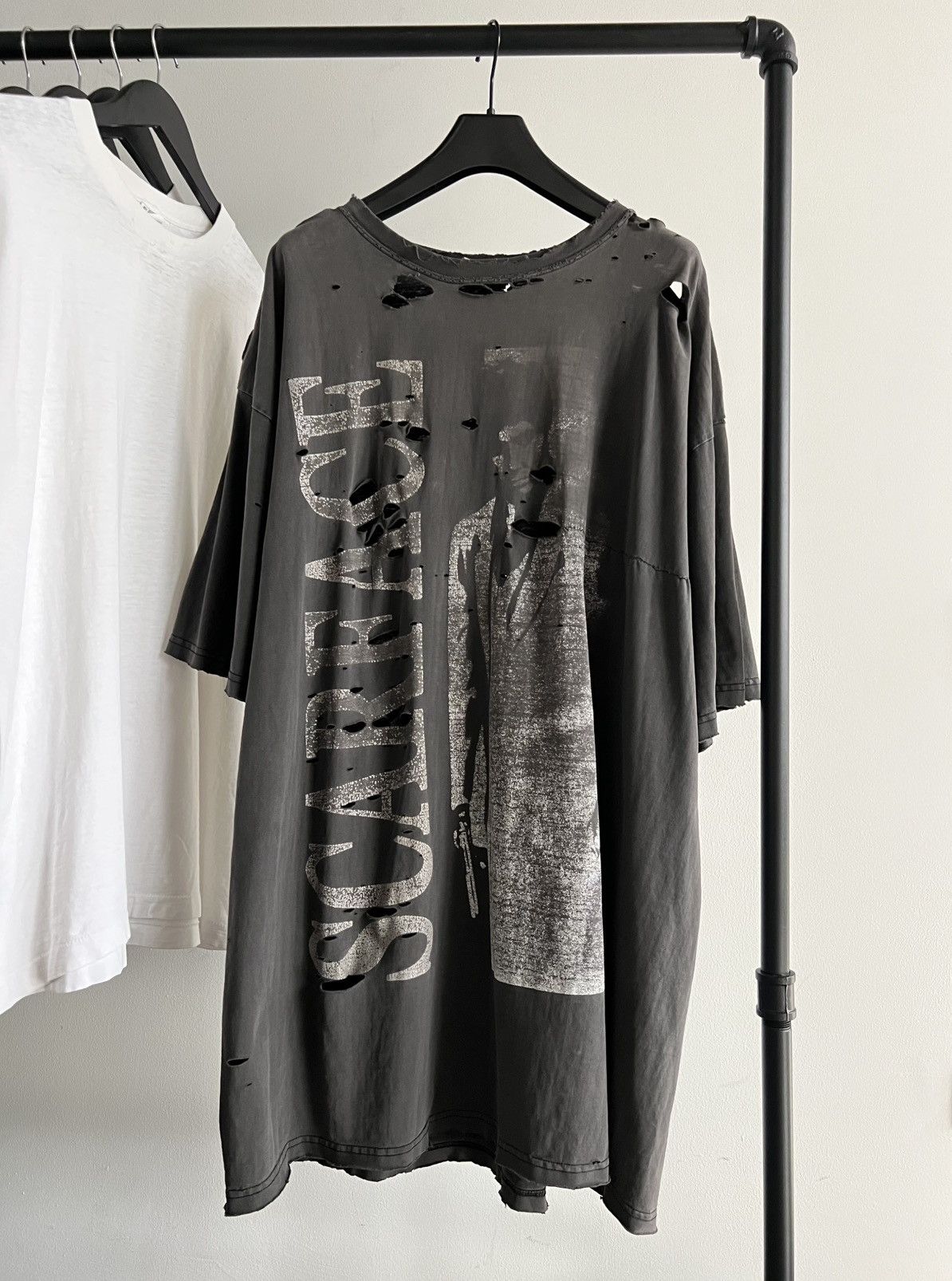 Vintage Vintage Thrashed Repaired “Scarface” Tee Size US XL / EU 56 / 4 - 1 Thumbnail
