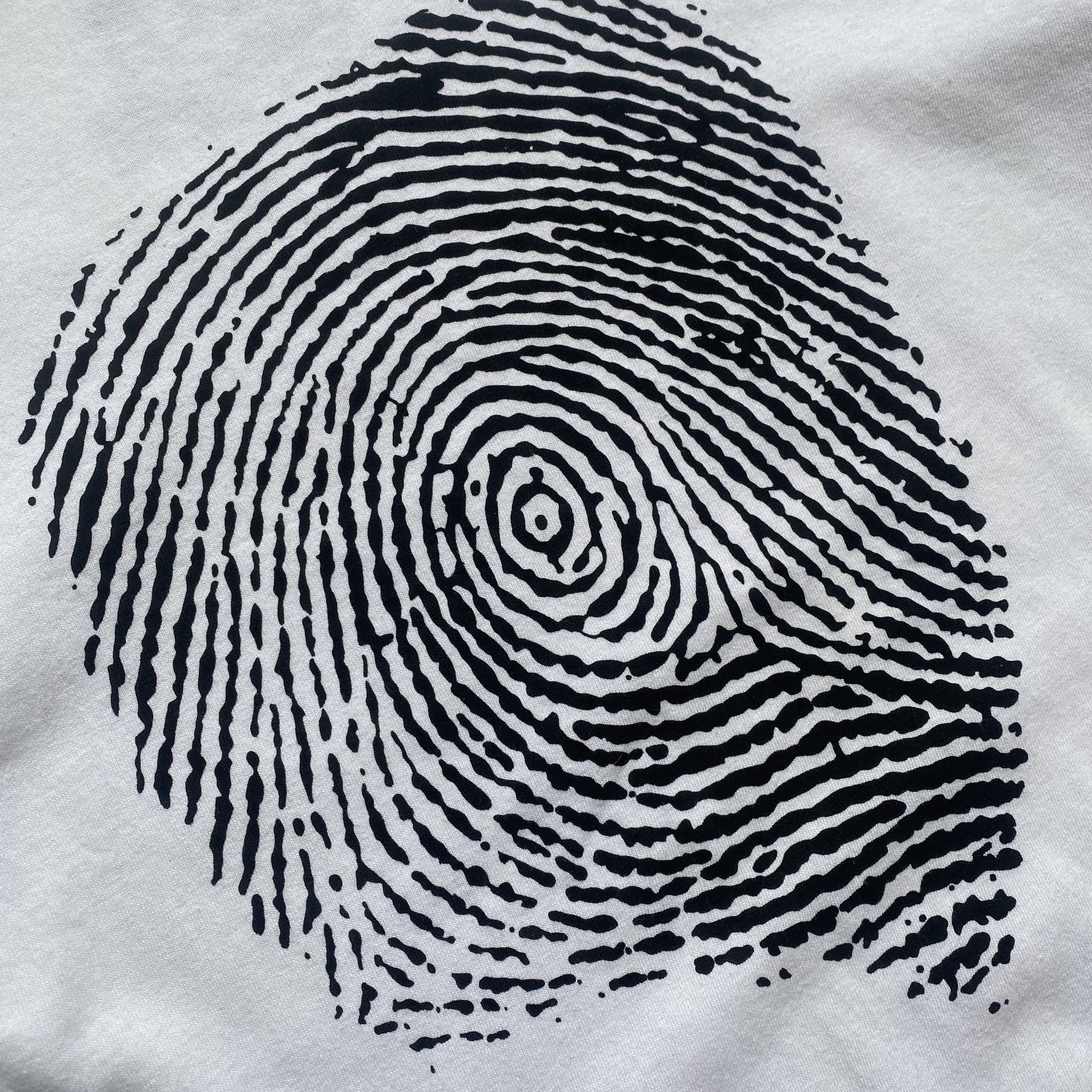 Fruit Of The Loom Vintage 80s Criminal Serial La Huella Del Crimen Tee TV show Size US M / EU 48-50 / 2 - 8 Thumbnail