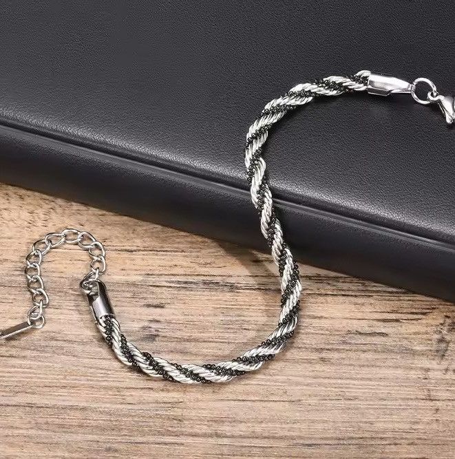 Jewelry Twisted Rope Chain Bracelet Size ONE SIZE - 4 Thumbnail