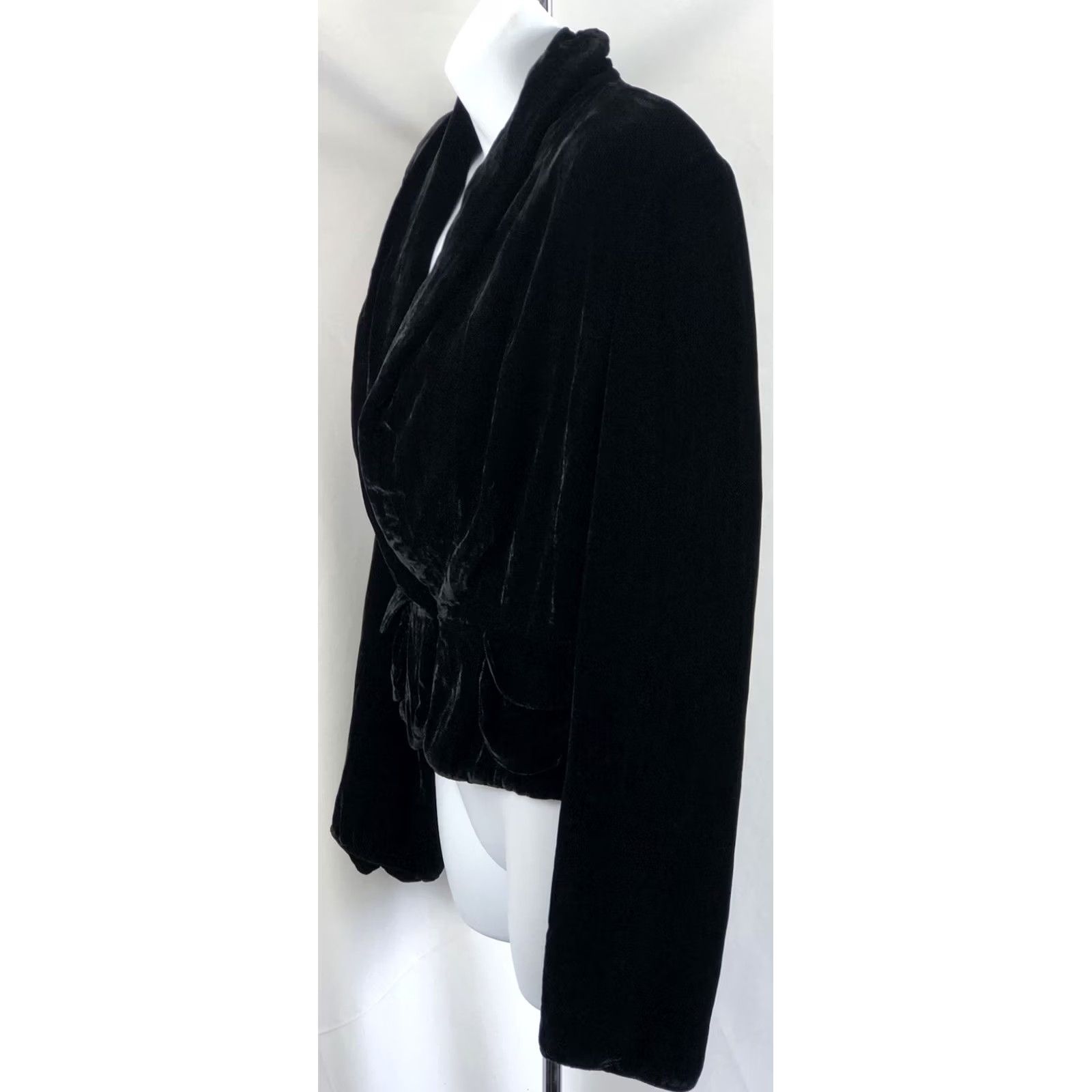 Blanc Noir Blanc Noir Silk Velour Cropped Jacket M Black Shawl Collar Hook Front Boutique Size M / US 6-8 / IT 42-44 - 2 Thumbnail