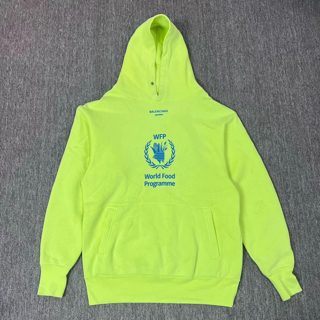 Balenciaga Balenciaga Neon Green Hoodie XS Size US XS / EU 42 / 0 - 1 Thumbnail