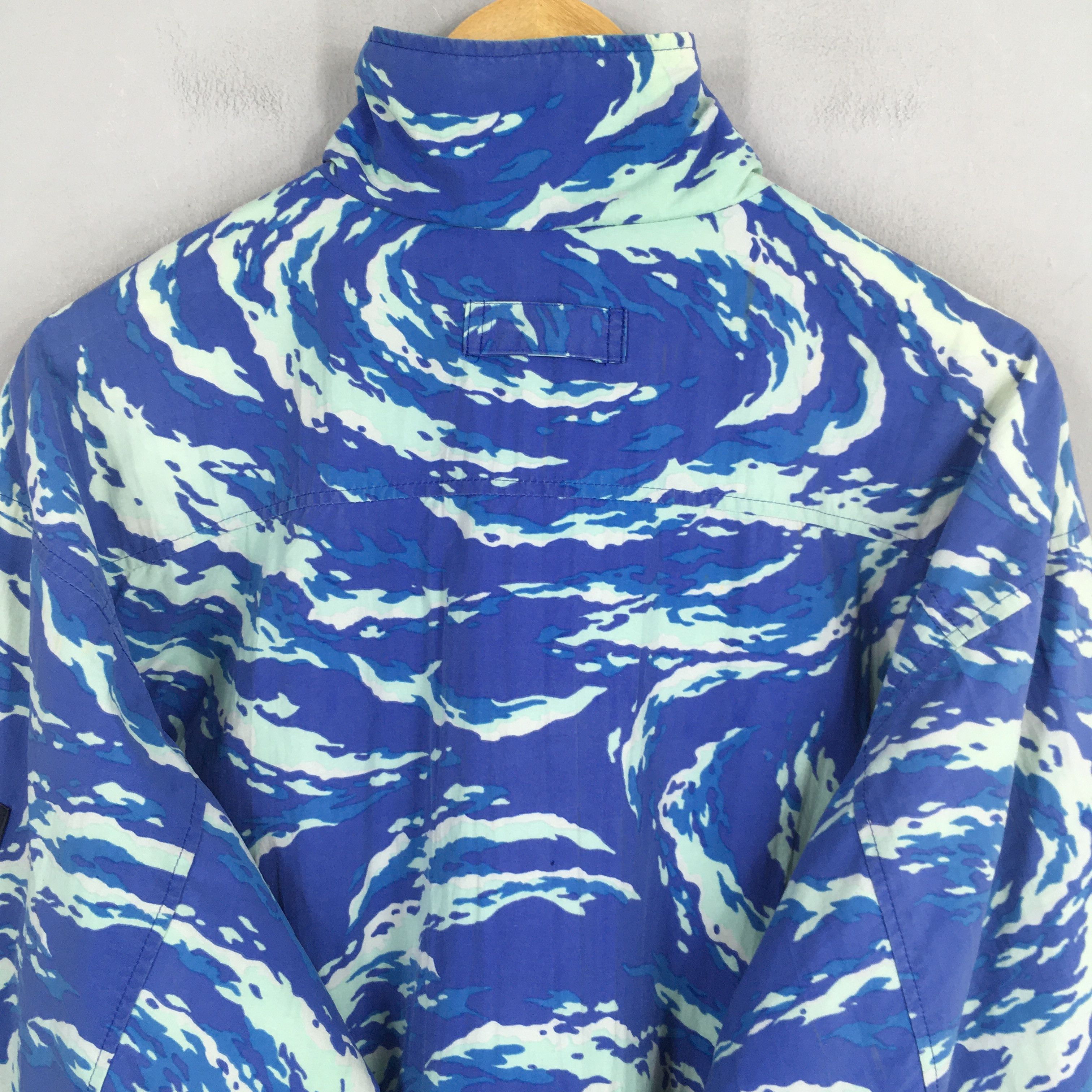 Helly Hansen Helly Hansen Sea Life Abstract Windbreaker Jacket Large Size US L / EU 52-54 / 3 - 9 Thumbnail