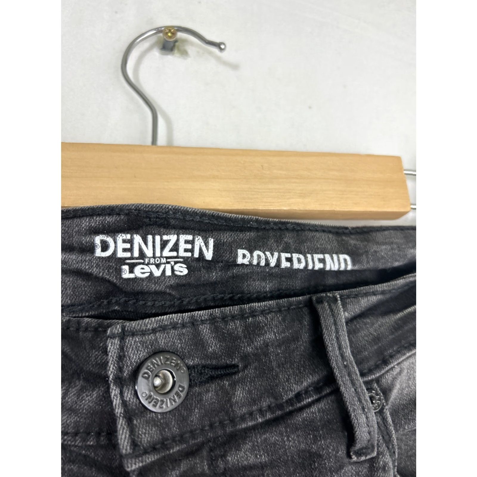 Denizen DENIZEN Women 34 Low Rise Distressed Black Skinny Jeans User: DENIZEN Women 34 Low Rise Distressed Black Skinny Jeans Size 24" / US 00 / IT 34 - 7 Thumbnail