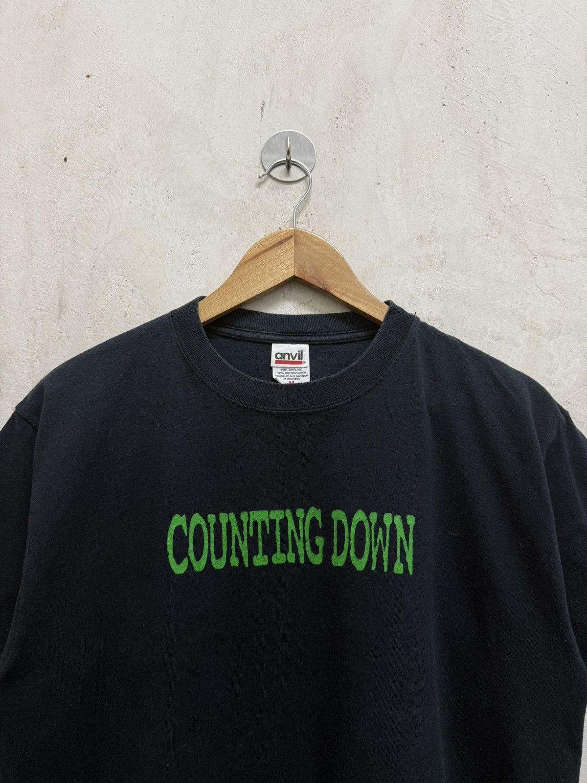 Vintage 2000s “Counting Down” Creepy Spell Out Wording Tee Size US M / EU 48-50 / 2 - 2 Thumbnail