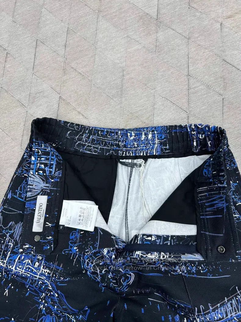 Valentino Valentino Hand-painted cargo shorts Size US 32 / EU 48 - 4 Thumbnail