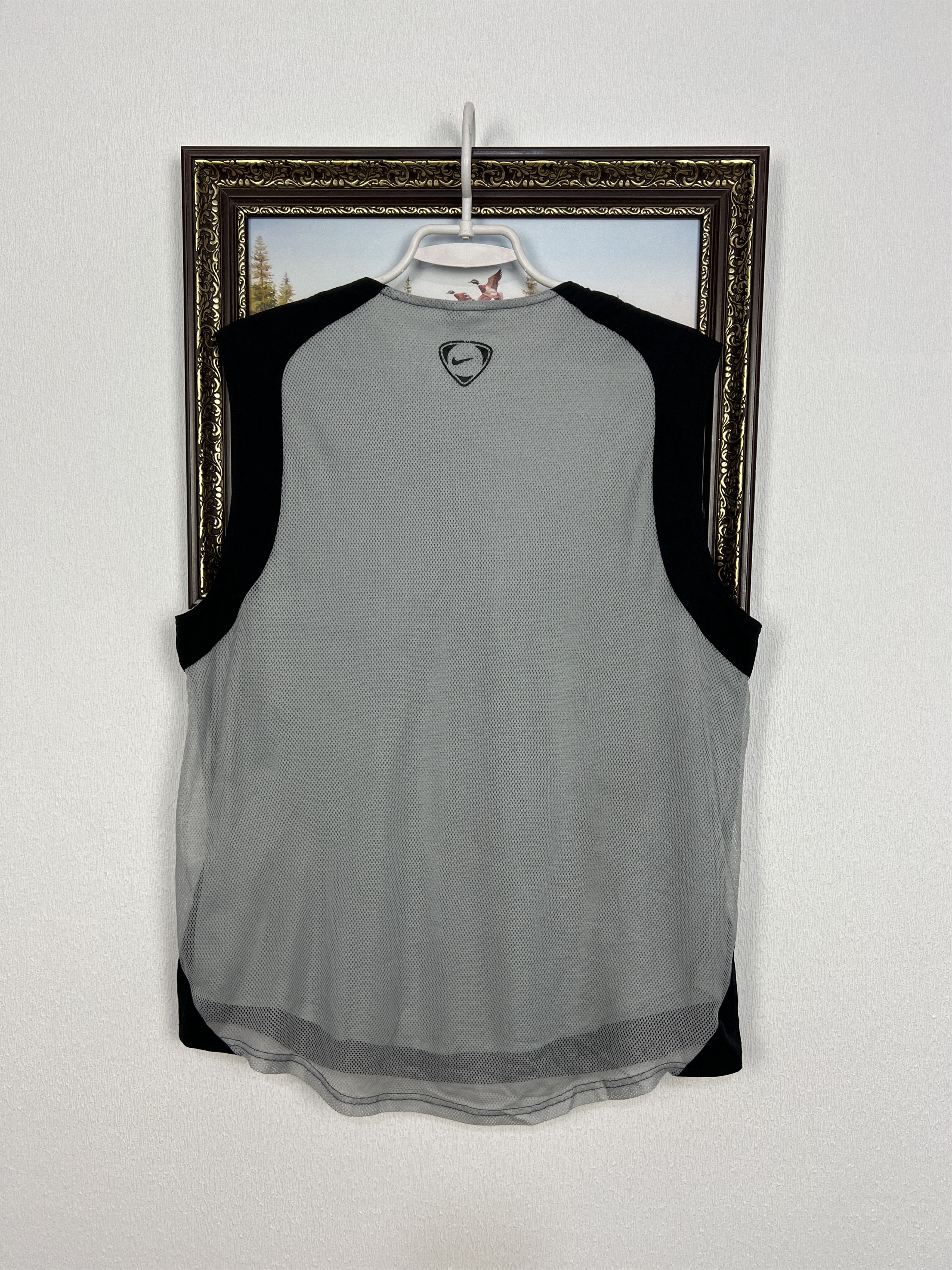 Nike Vintage Nike Manchester United Vodafone Train Vest Size US M / EU 48-50 / 2 - 12 Thumbnail
