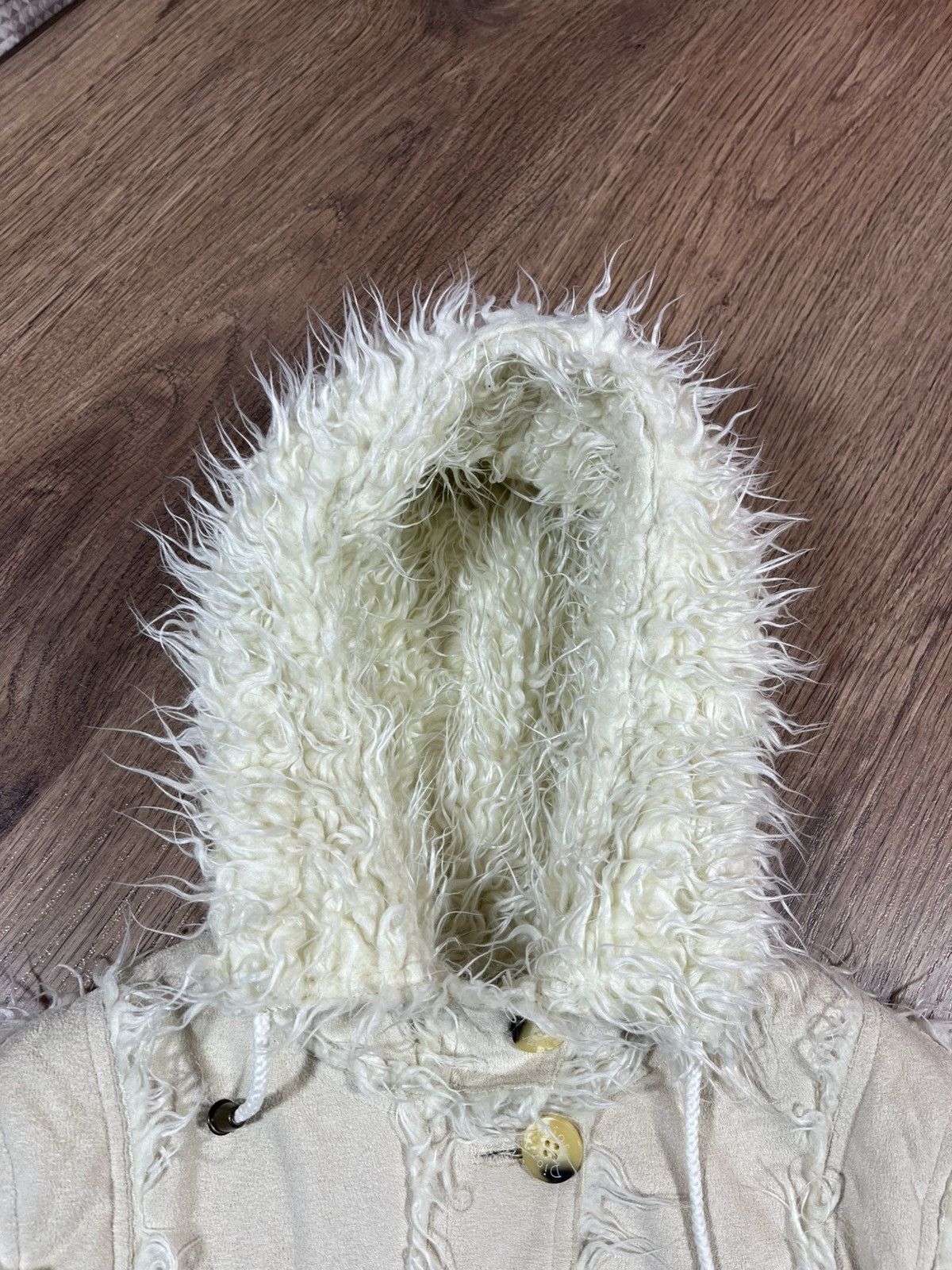 Dior Christian Dior Hooded Shearling Style Coat Off White M Size S / US 4 / IT 40 - 8 Thumbnail