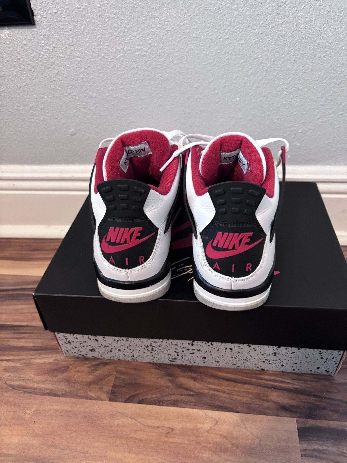 Jordan Brand Retro 4 Fire Red (2020) Size 8 Size US 8 / EU 41 - 2 Thumbnail